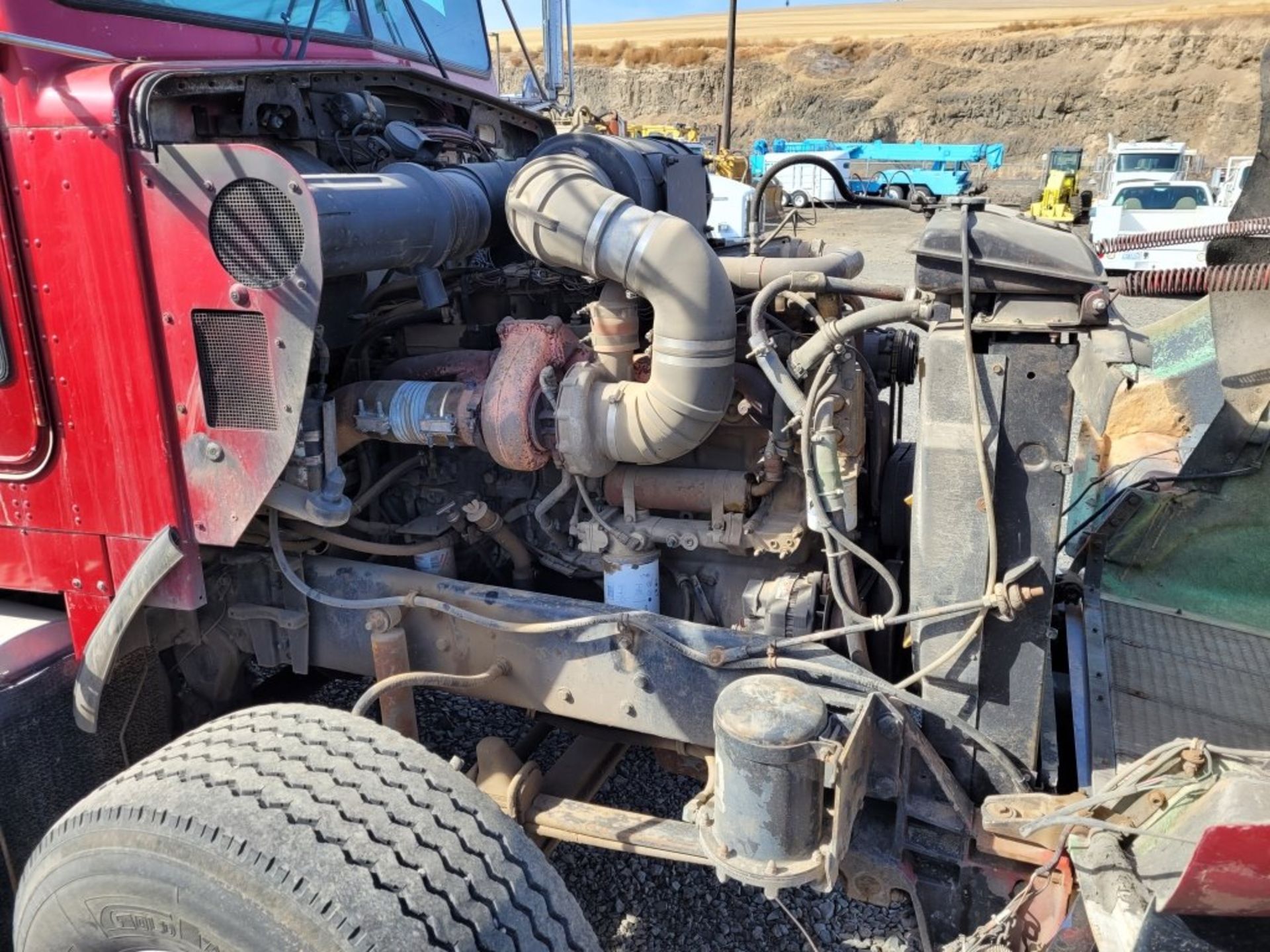 1990 Kenworth T800 Tri-Axle Truck Tractor - Image 34 of 58