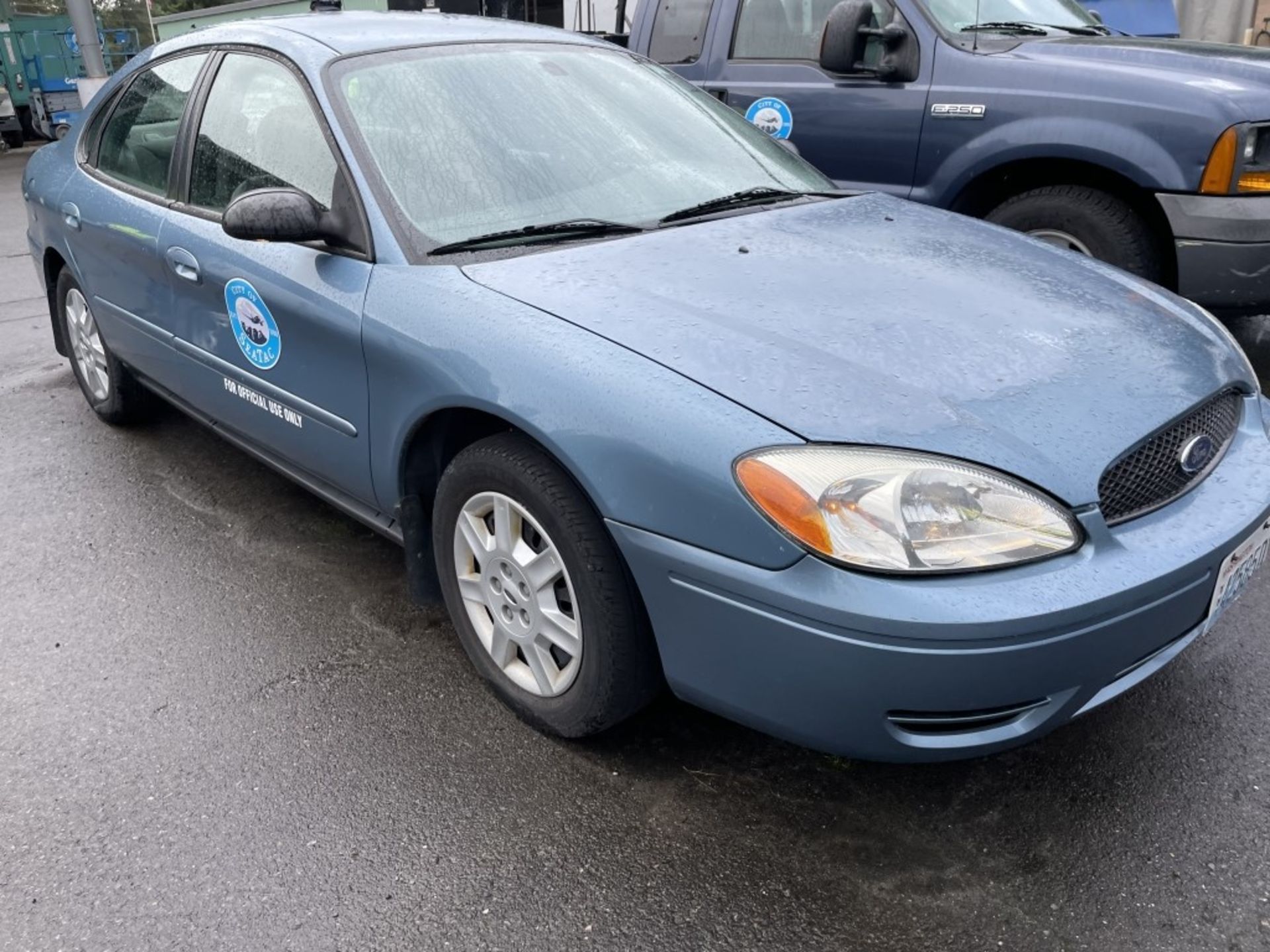 2007 Ford Taurus SE Sedan - Image 2 of 13