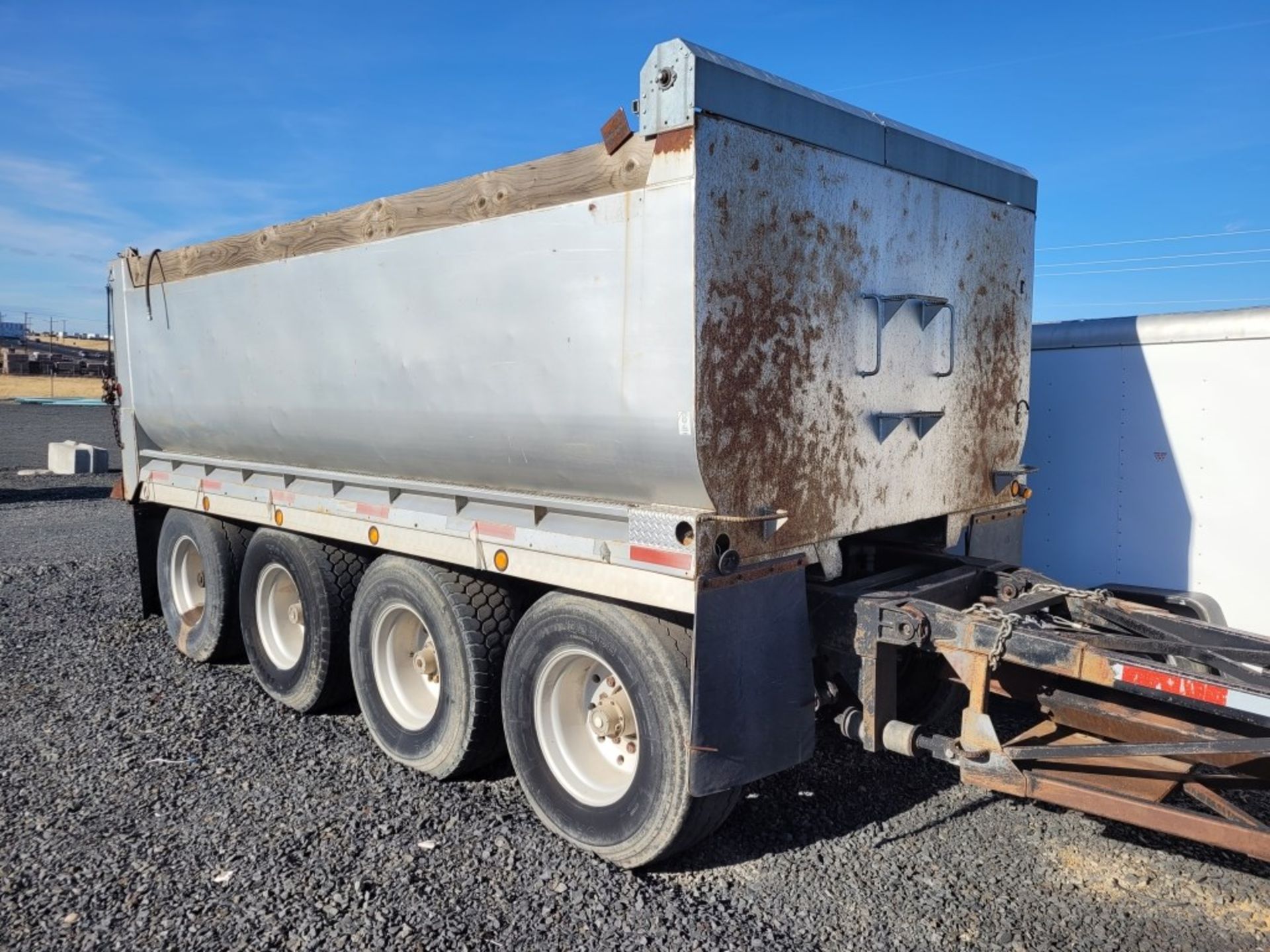 1998 Pioneer Quad Axle Pup Trailer - Image 2 of 44