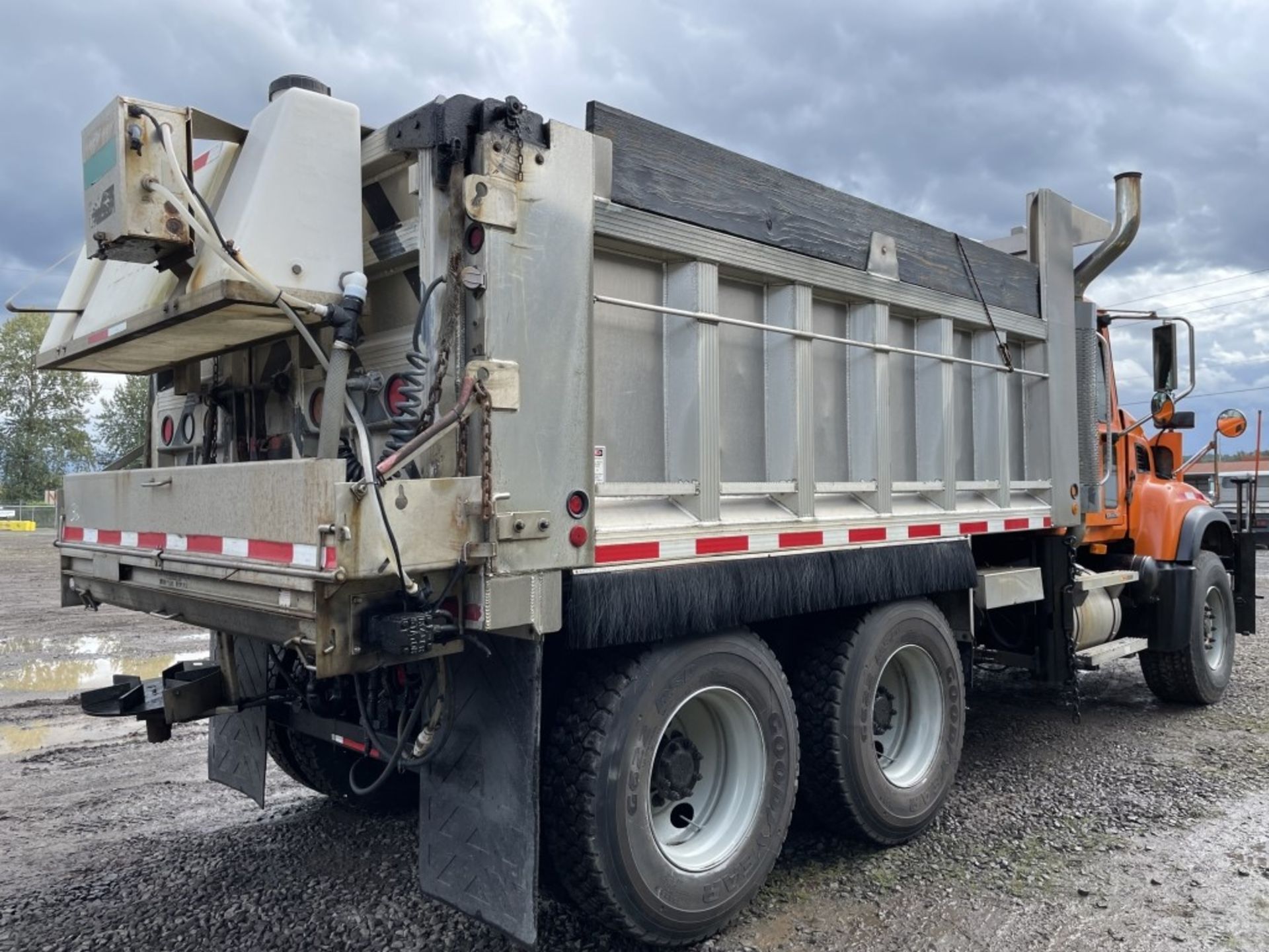 2006 Mack CV713 T/A Dump Truck - Image 3 of 30