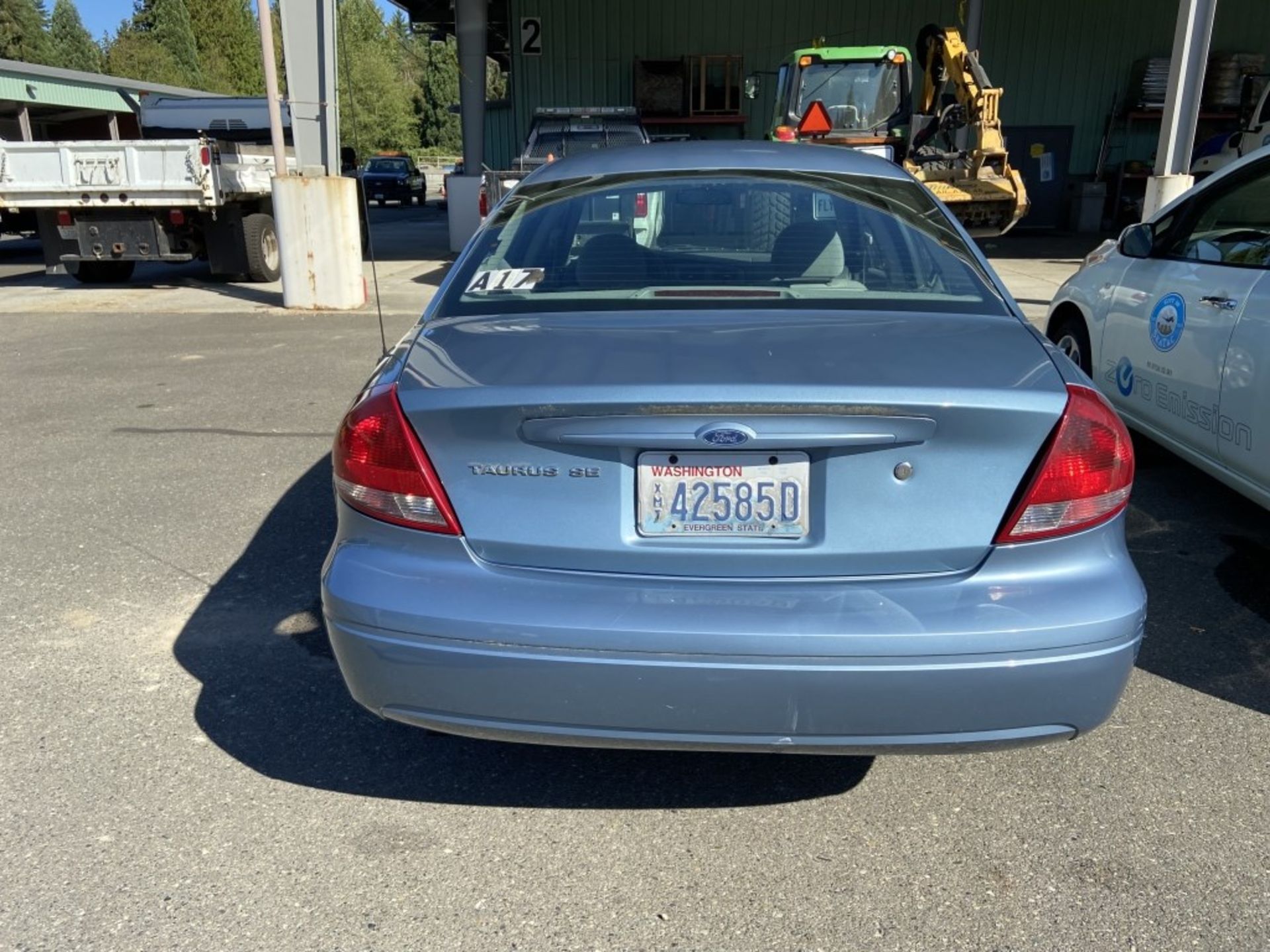 2007 Ford Taurus SE Sedan - Image 4 of 13