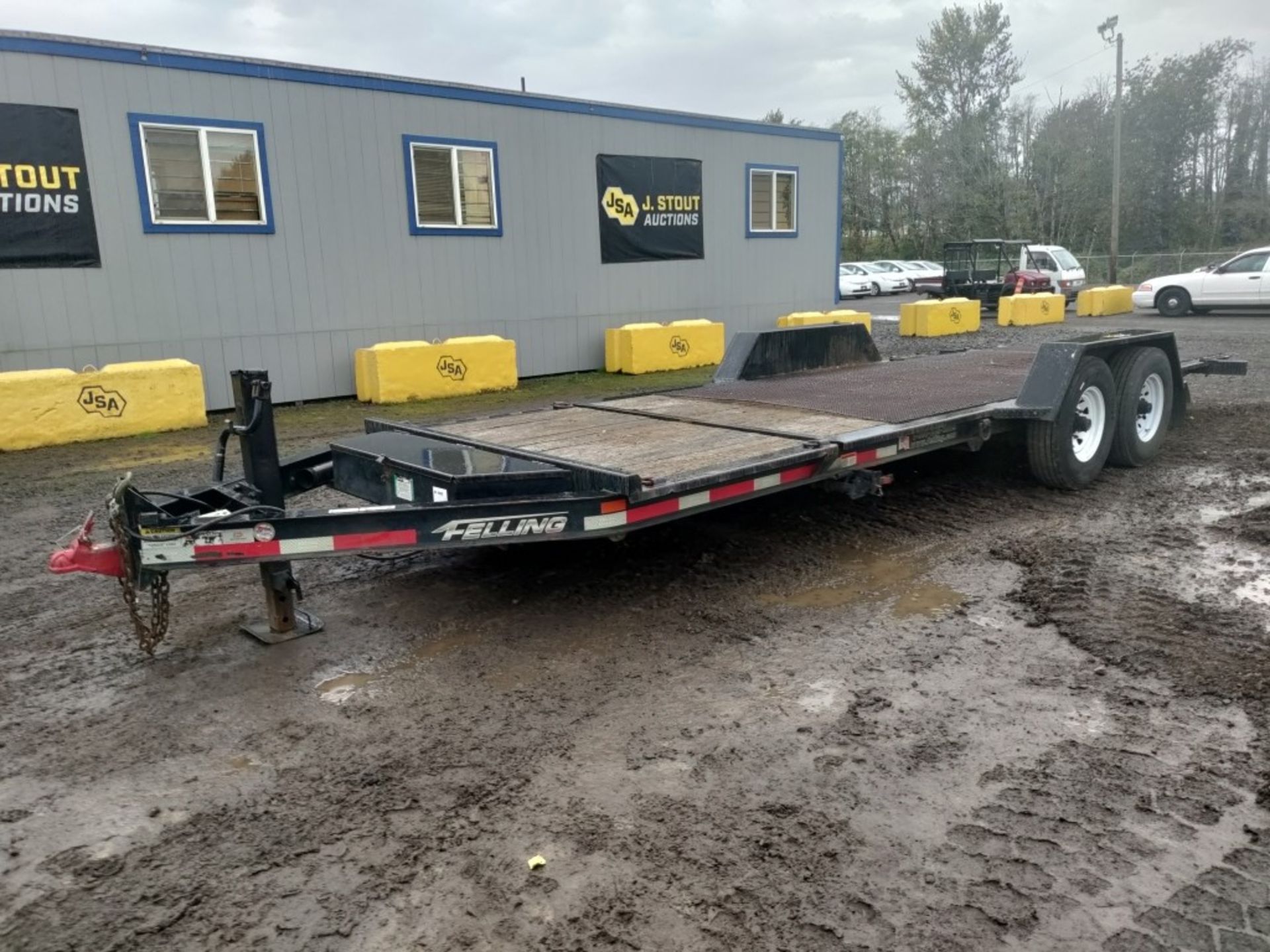 2014 Felling T/A Tilt Deck Equipment Trailer