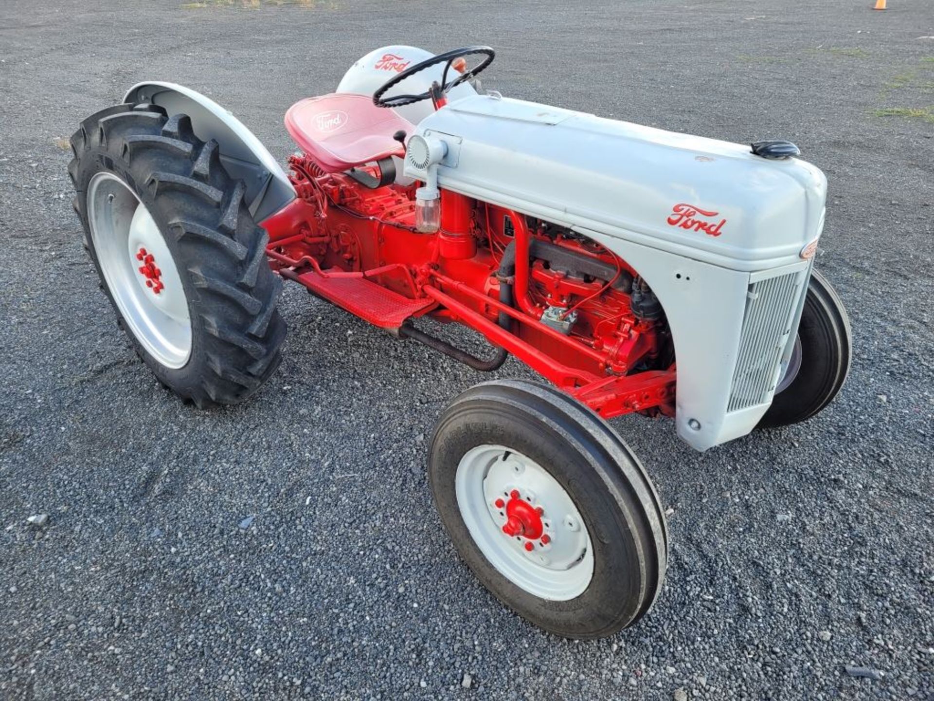 1951 Ford 8N-B Utility Tractor - Image 7 of 38
