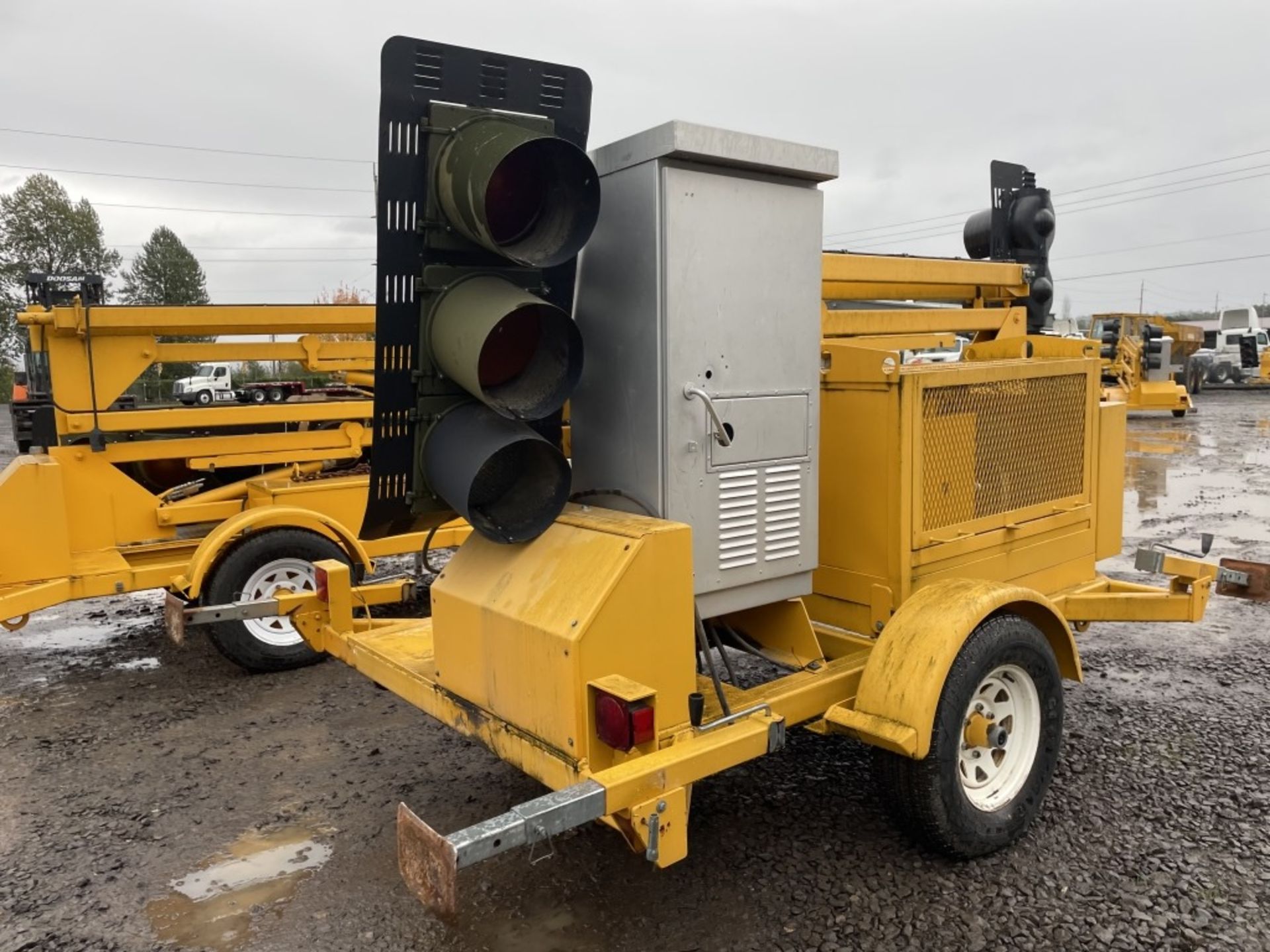 Nevada Dot Towable Traffic Signal Set - Image 19 of 27