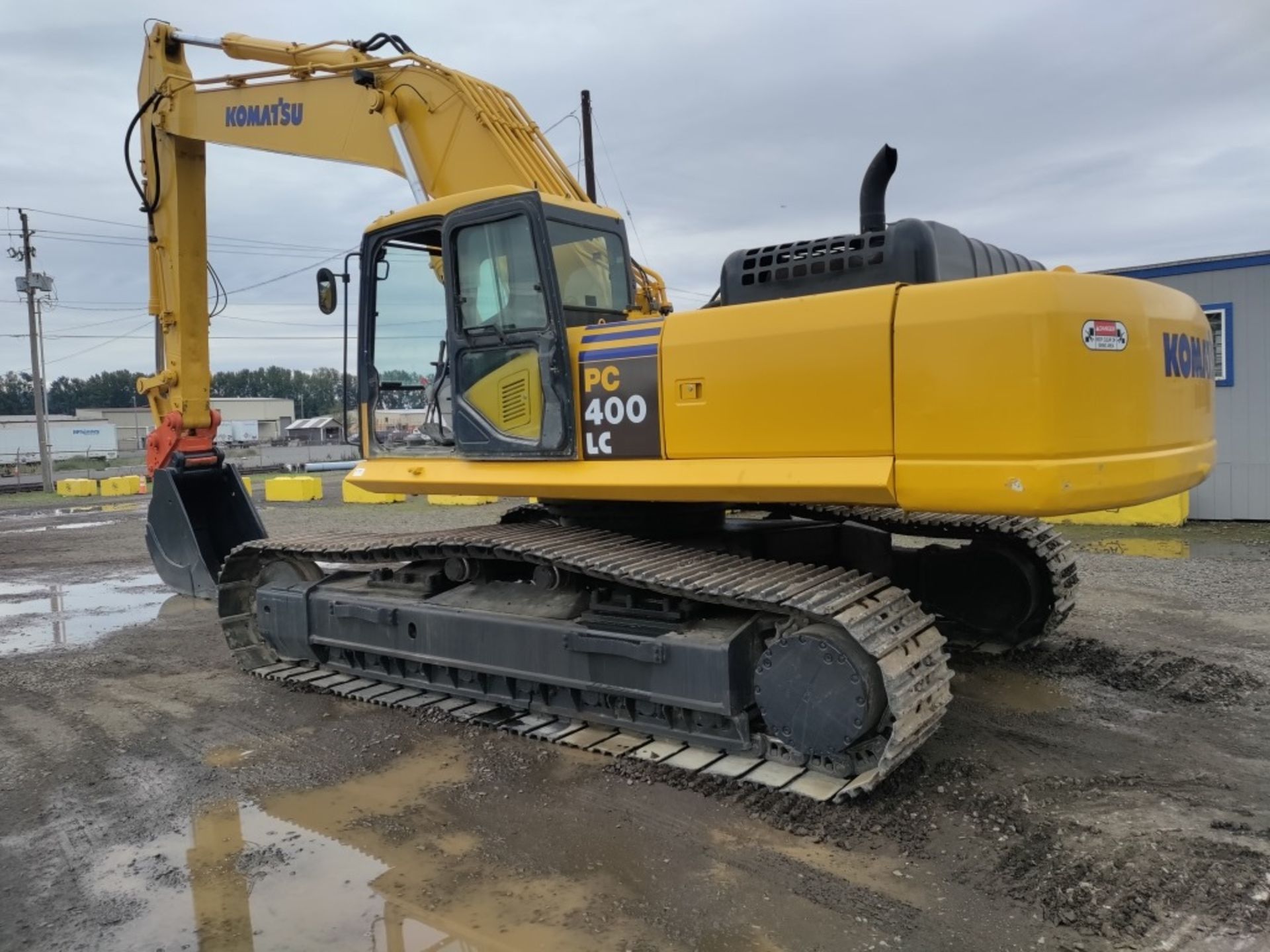 2005 Komatsu PC400-LC7 Hydraulic Excavator - Image 4 of 30