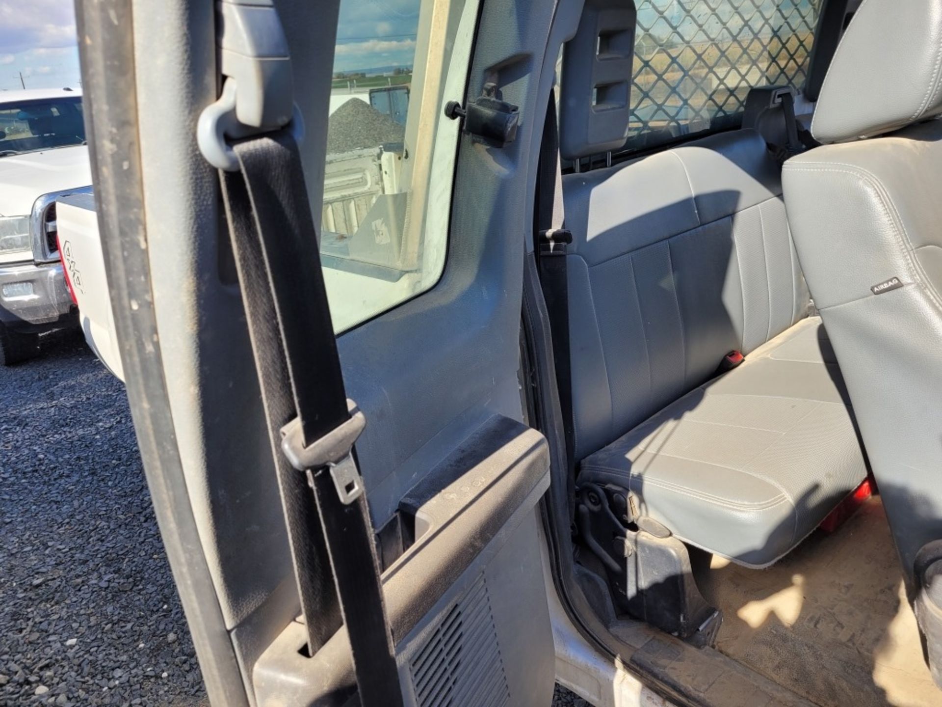 2014 Ford F250 XL SD 4x4 Extra Cab Pickup - Image 22 of 39