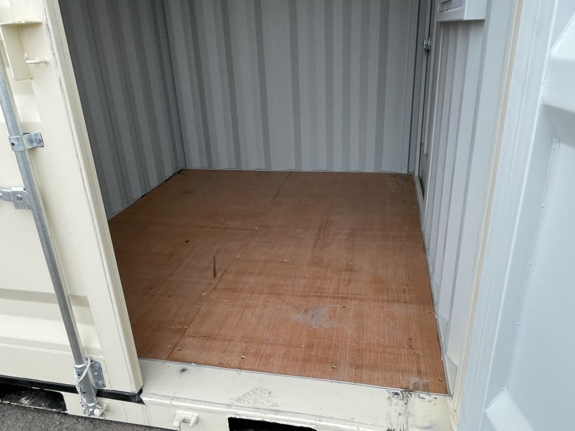 2021 9' Shipping Container - Image 5 of 6