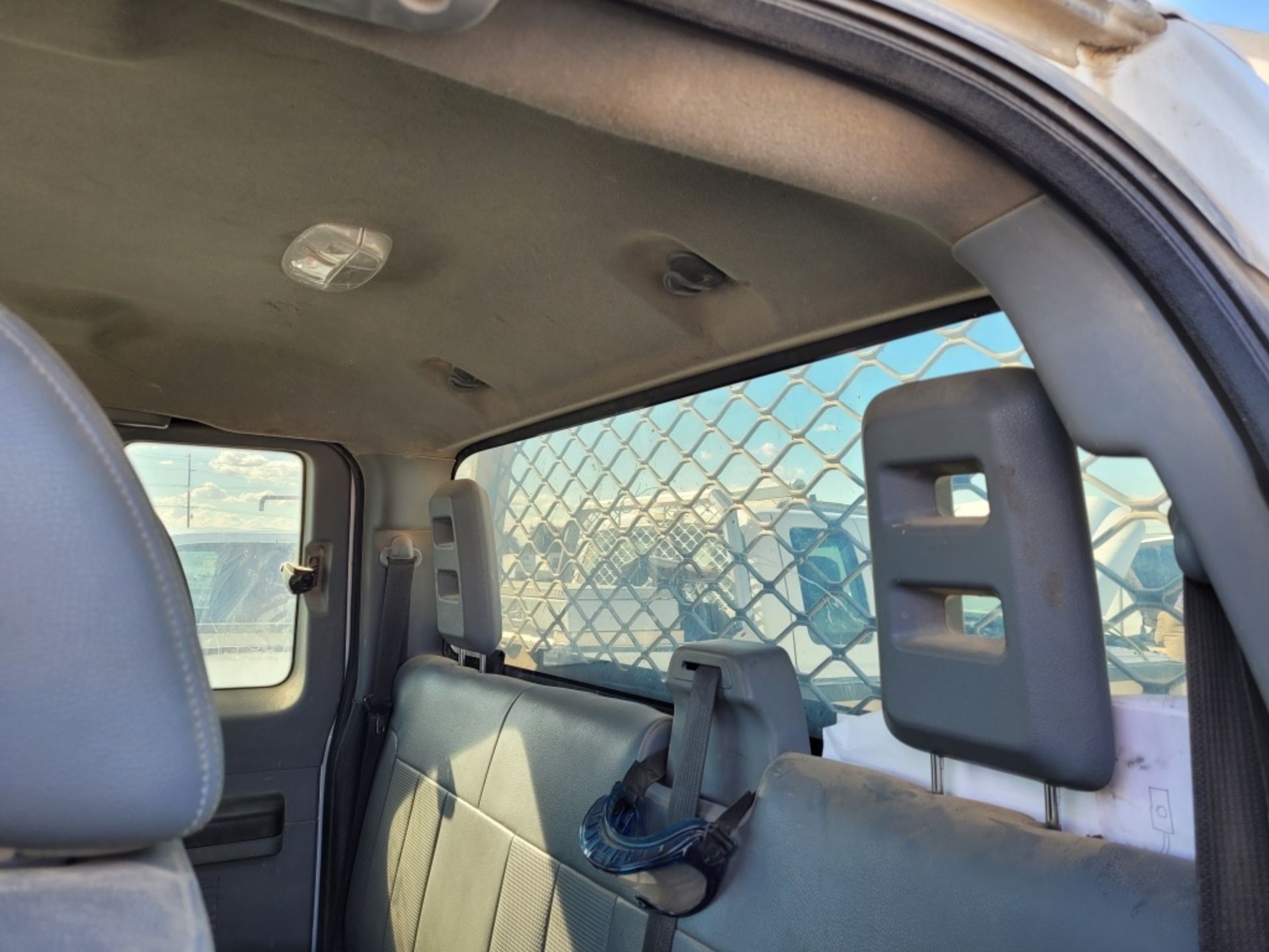 2014 Ford F250 XL SD 4x4 Extra Cab Pickup - Image 18 of 39