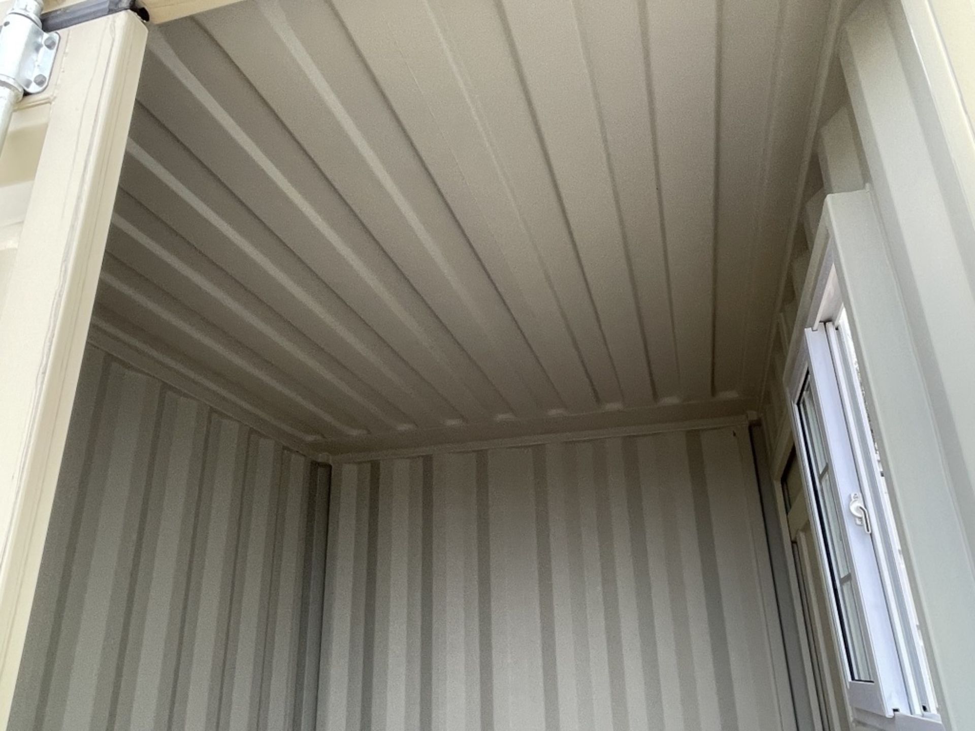 2021 9' Shipping Container - Image 6 of 6