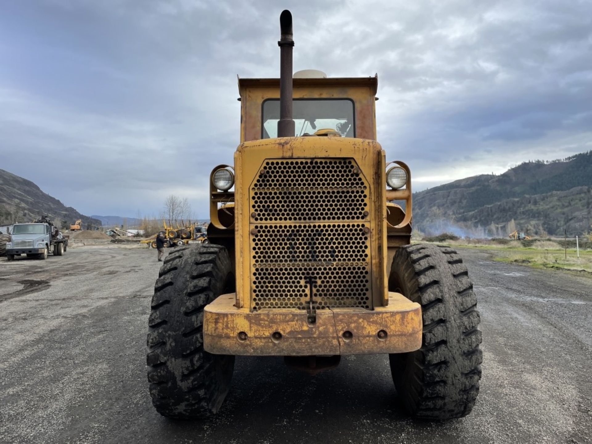 1972 Caterpillar 966C Wheel Loader - Image 4 of 29