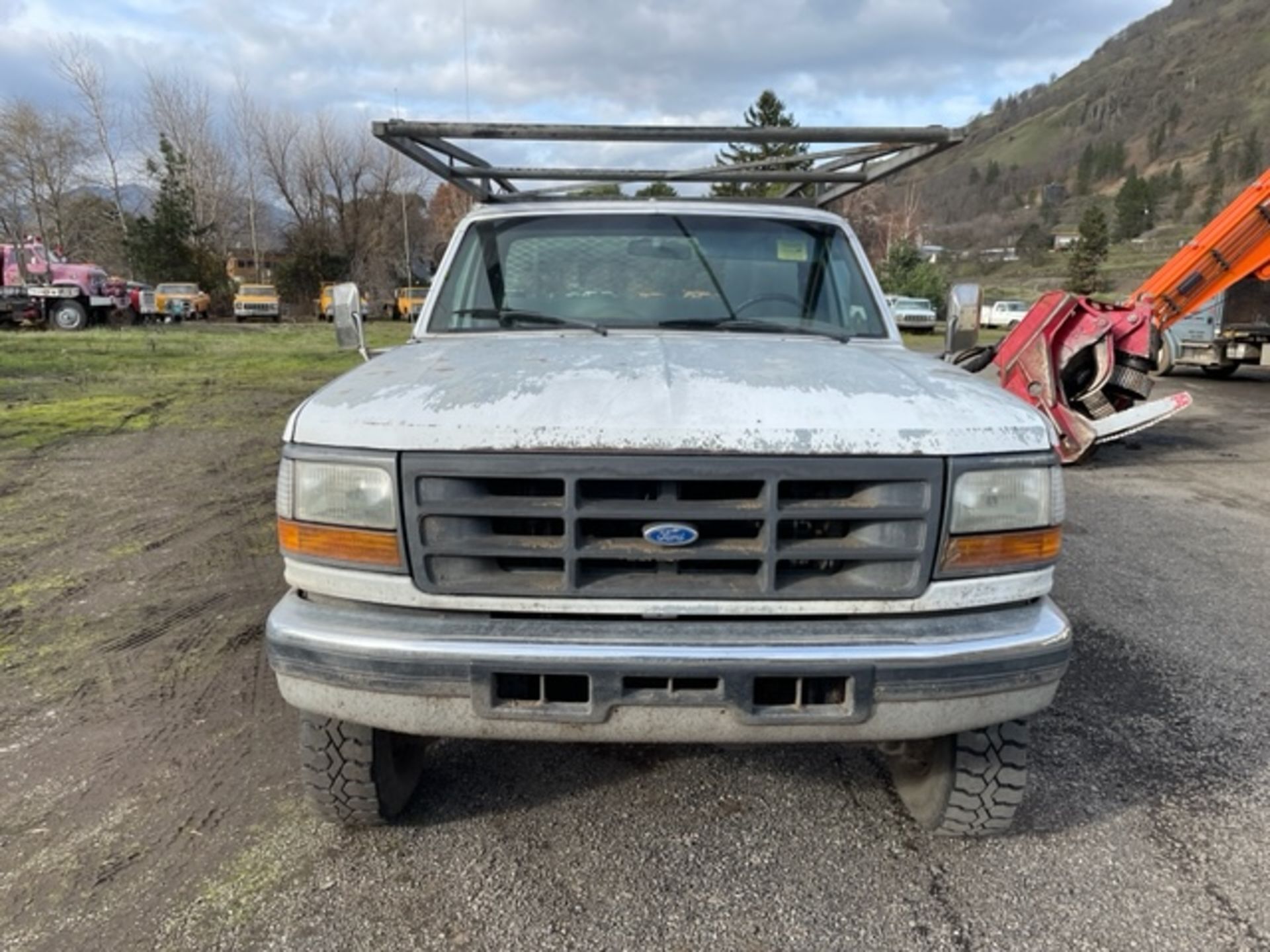 1992 Ford F350 4x4 Utility Truck - Image 8 of 21