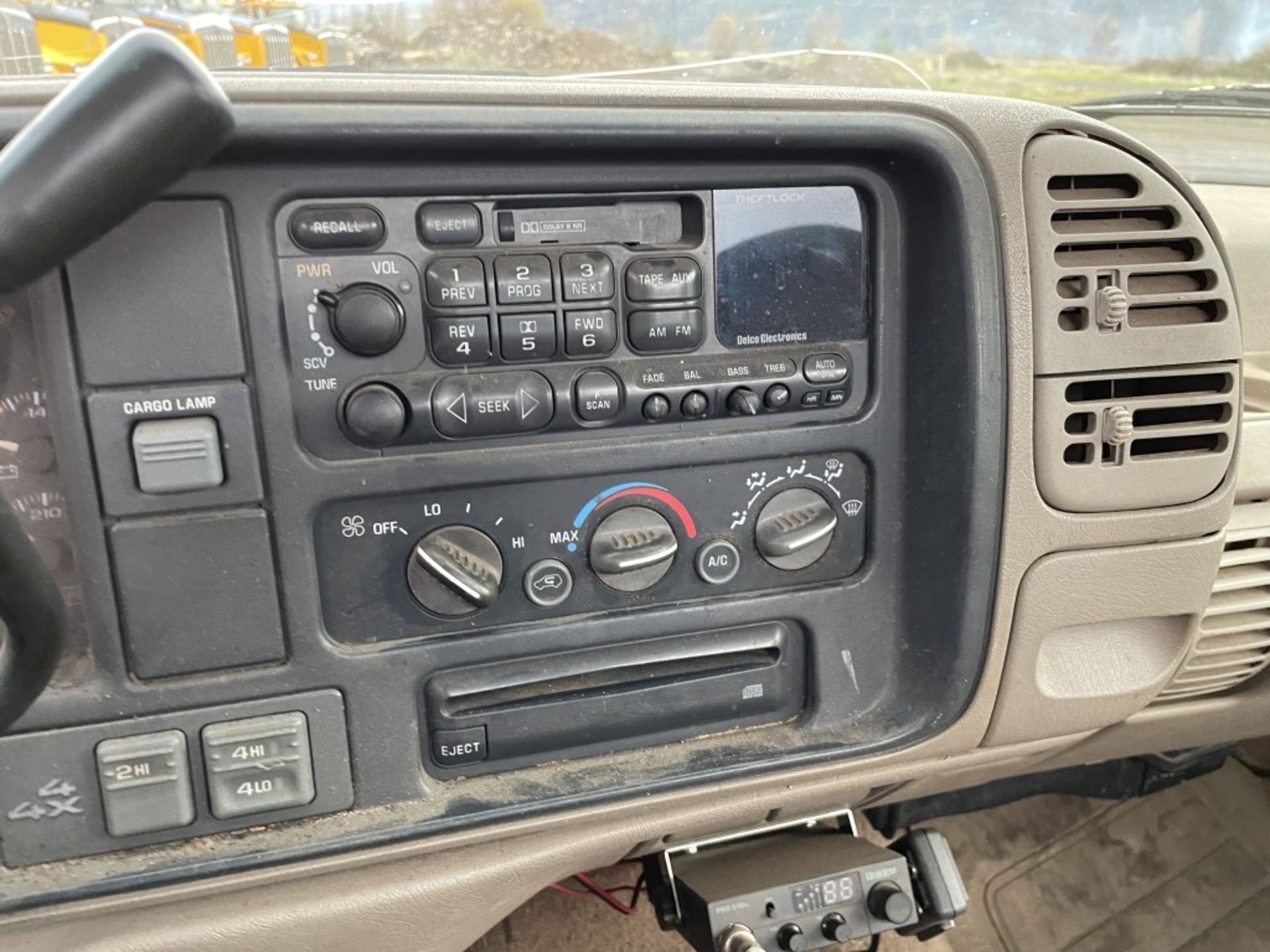 1996 GMC 1500 SLE 4x4 Pickup - Image 16 of 21