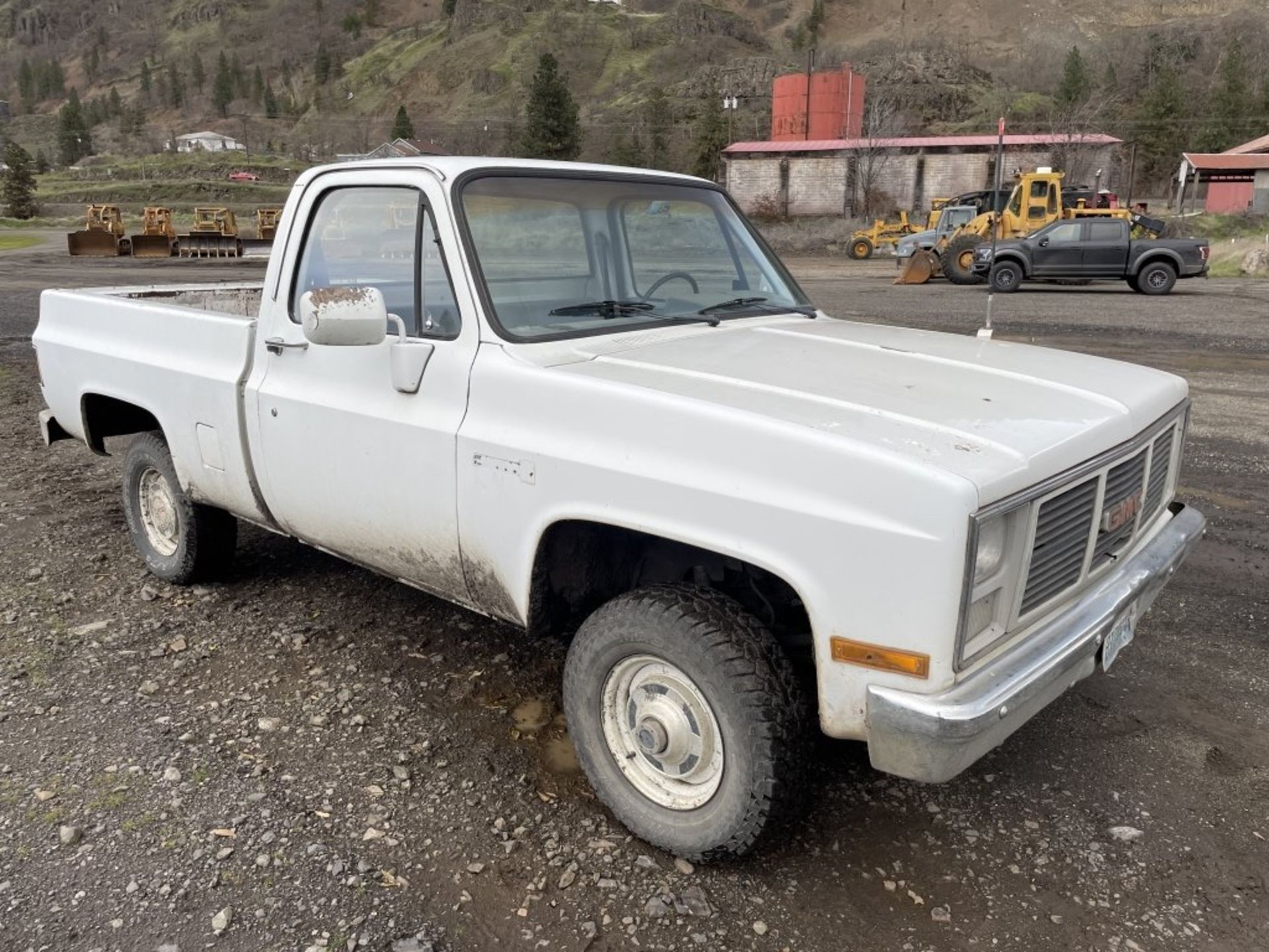 1987 GMC Sierra 4x4 Pickup - Image 7 of 24