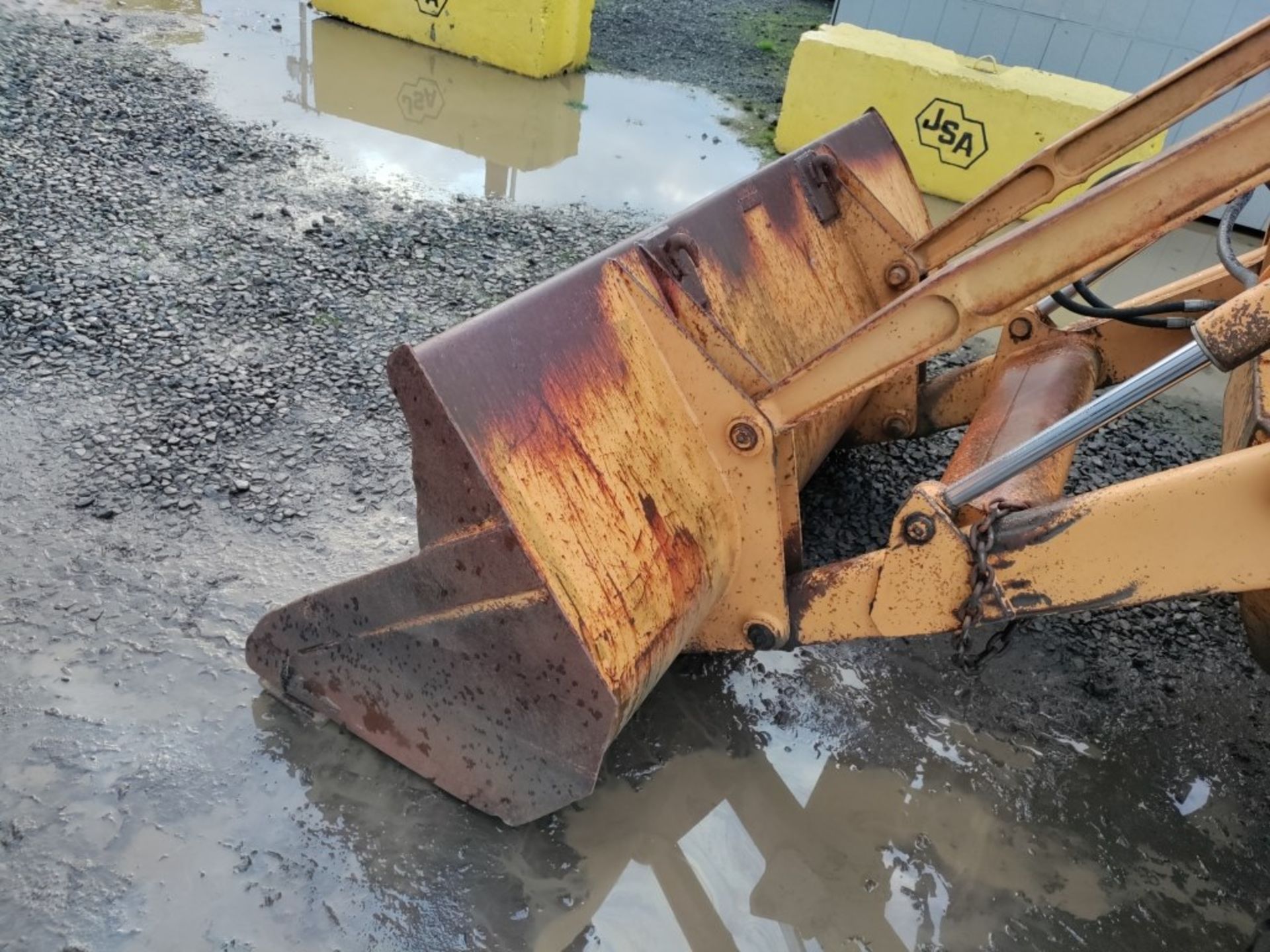 Case 580 Super E Loader Backhoe - Image 10 of 26