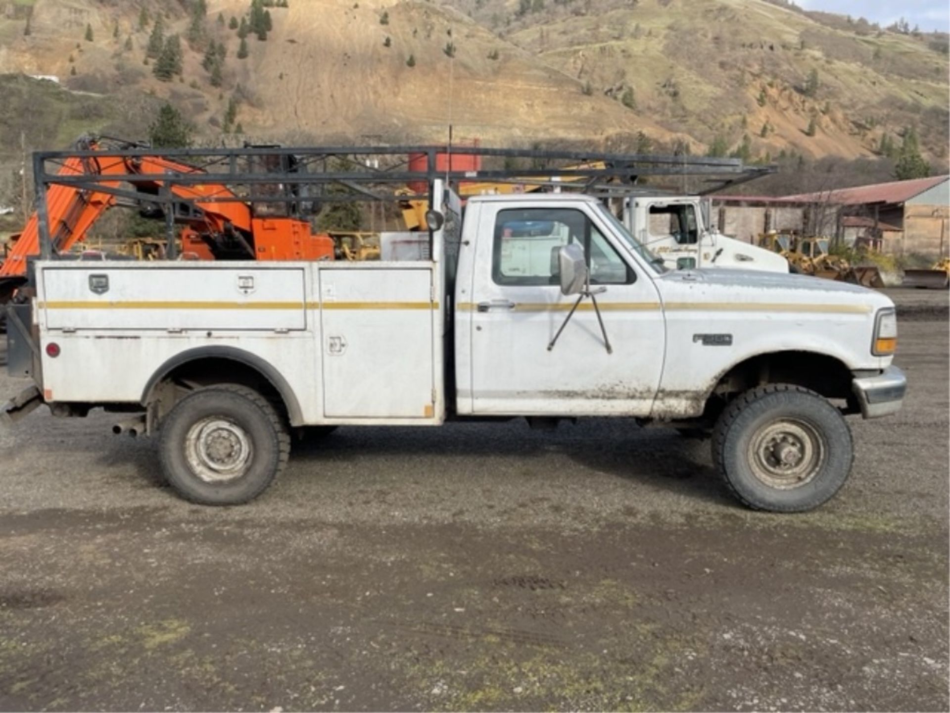 1992 Ford F350 4x4 Utility Truck - Image 6 of 21