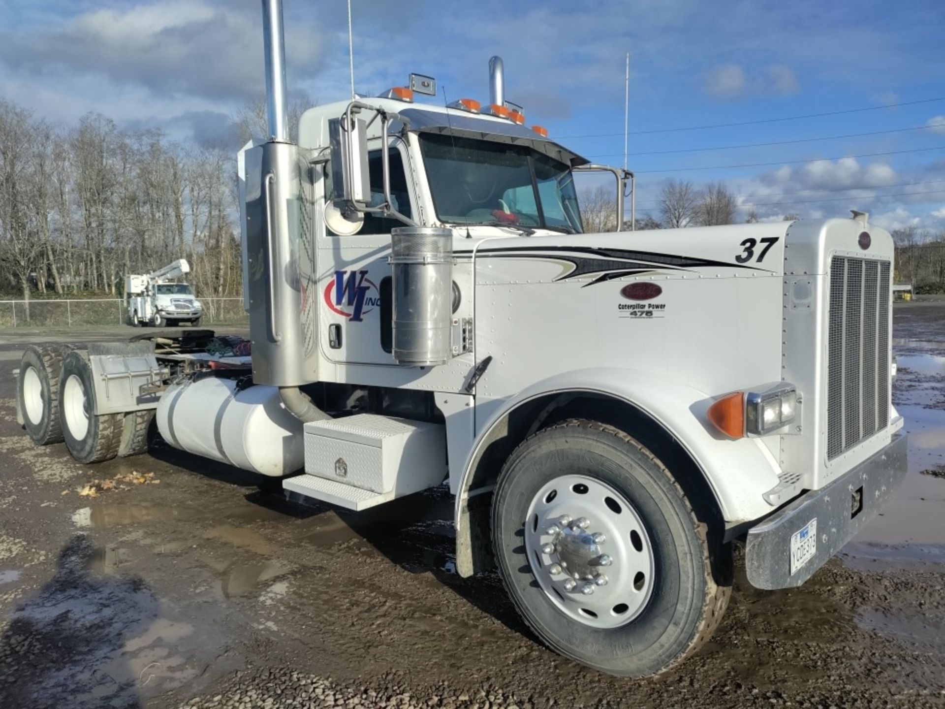 2006 Peterbilt 379 T/A Truck Tractor - Image 2 of 24