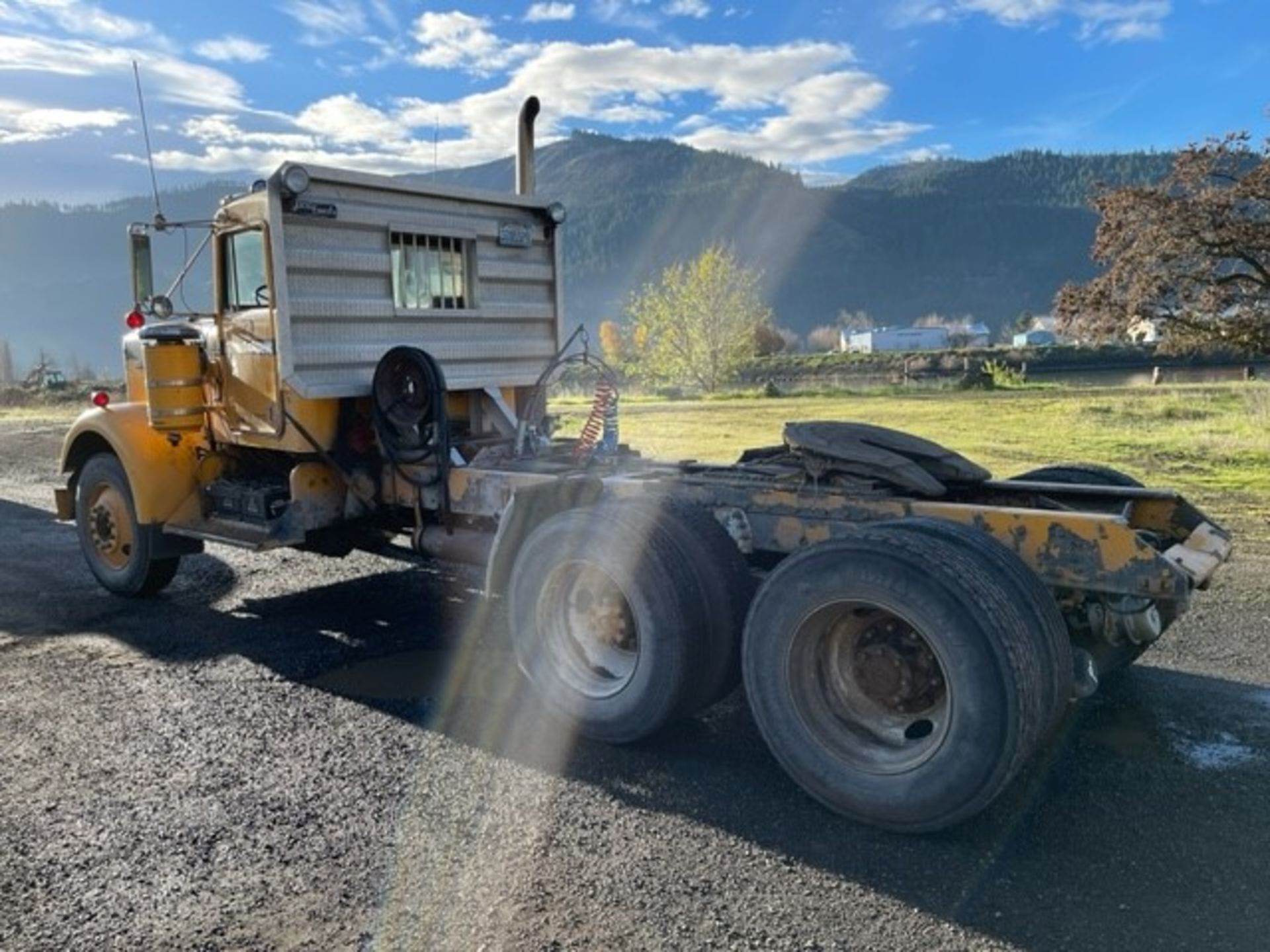 Kenworth W900A T/A Truck Tractor - Image 3 of 40