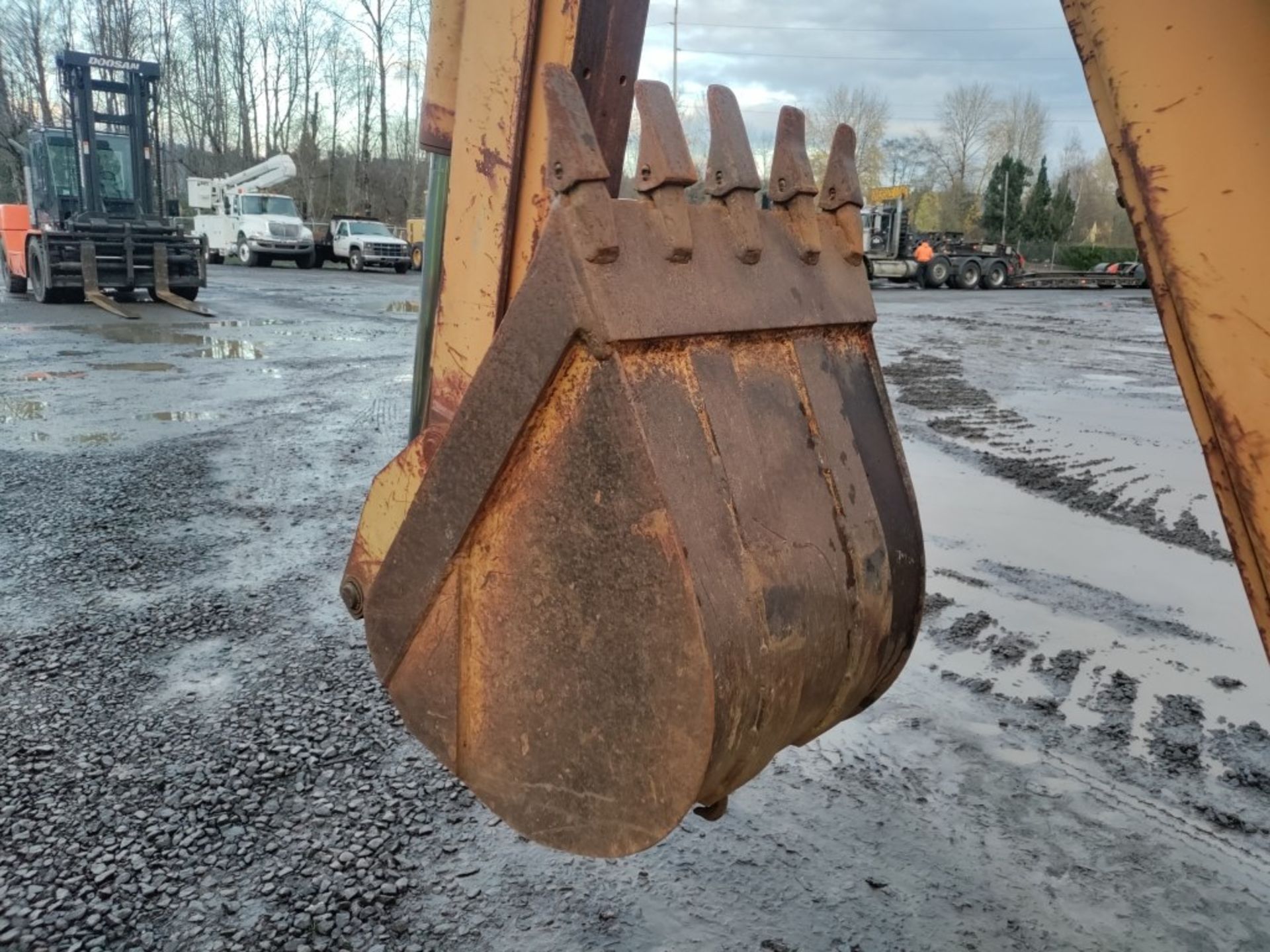 Case 580 Super E Loader Backhoe - Image 8 of 26