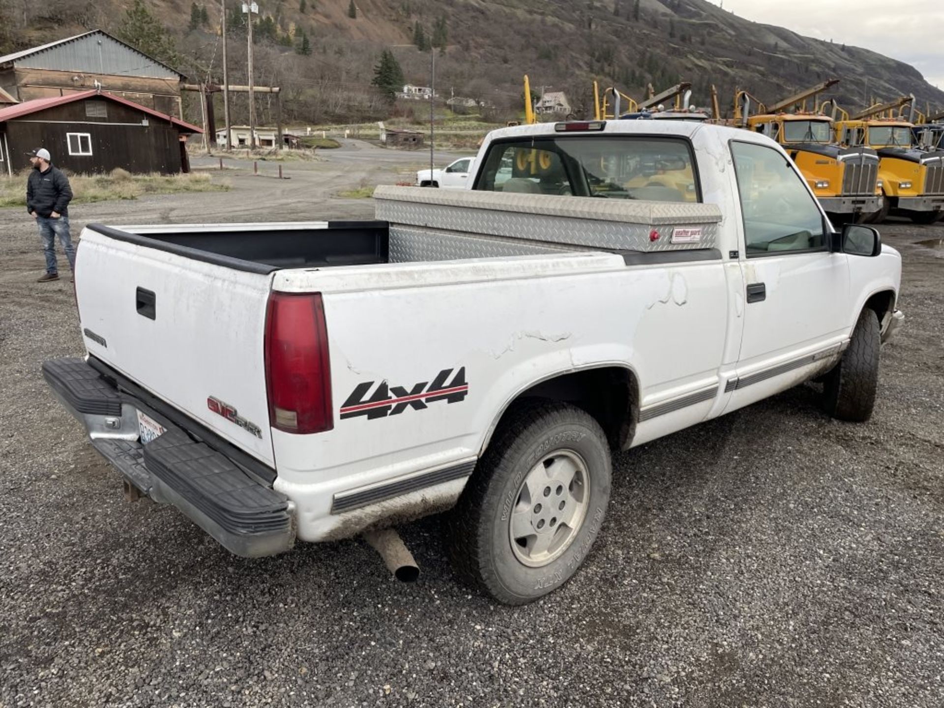 1996 GMC 1500 SLE 4x4 Pickup - Image 5 of 21