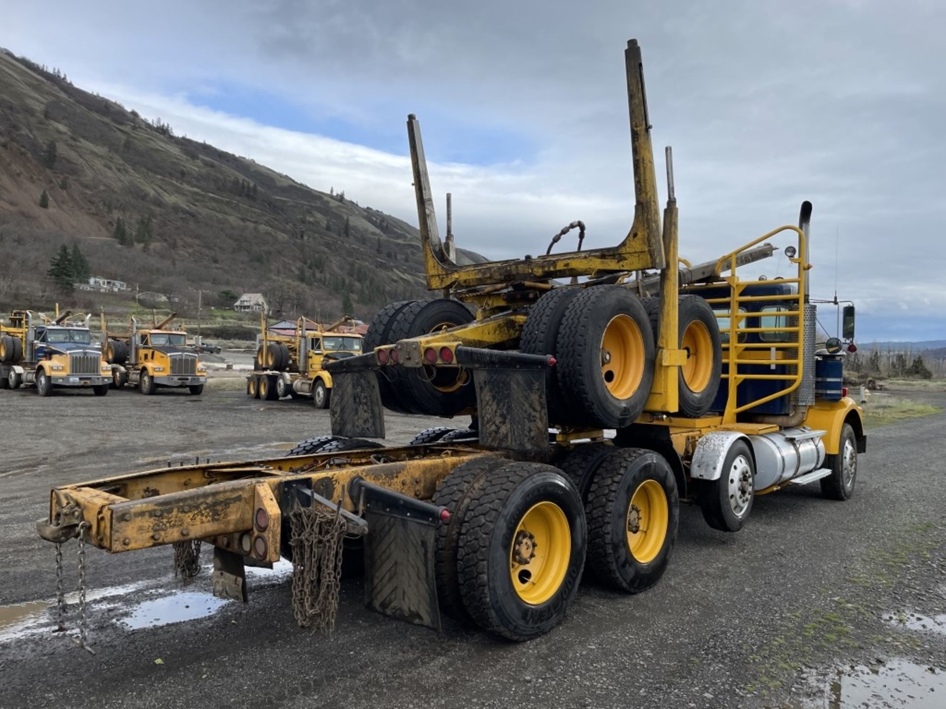 2002 Kenworth Tri-Axle Log Truck - Image 6 of 41