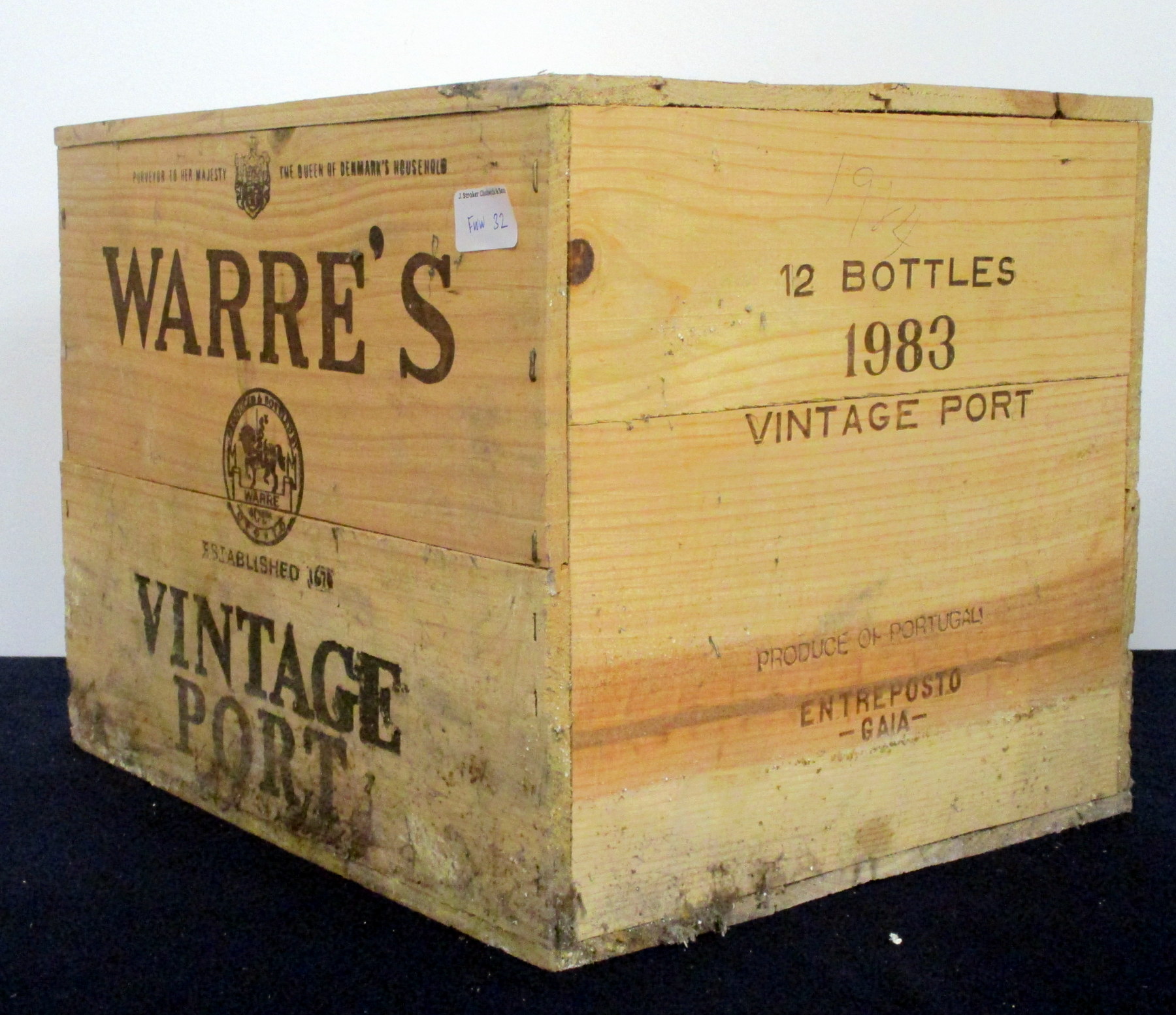 12 bts Warres 1983 Vintage Port owc