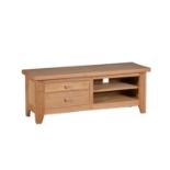 A WENTWORTH LOW MEDIA UNIT - NIBBED OAK 120cm x 40cm x 45.8cm (rrp £395)