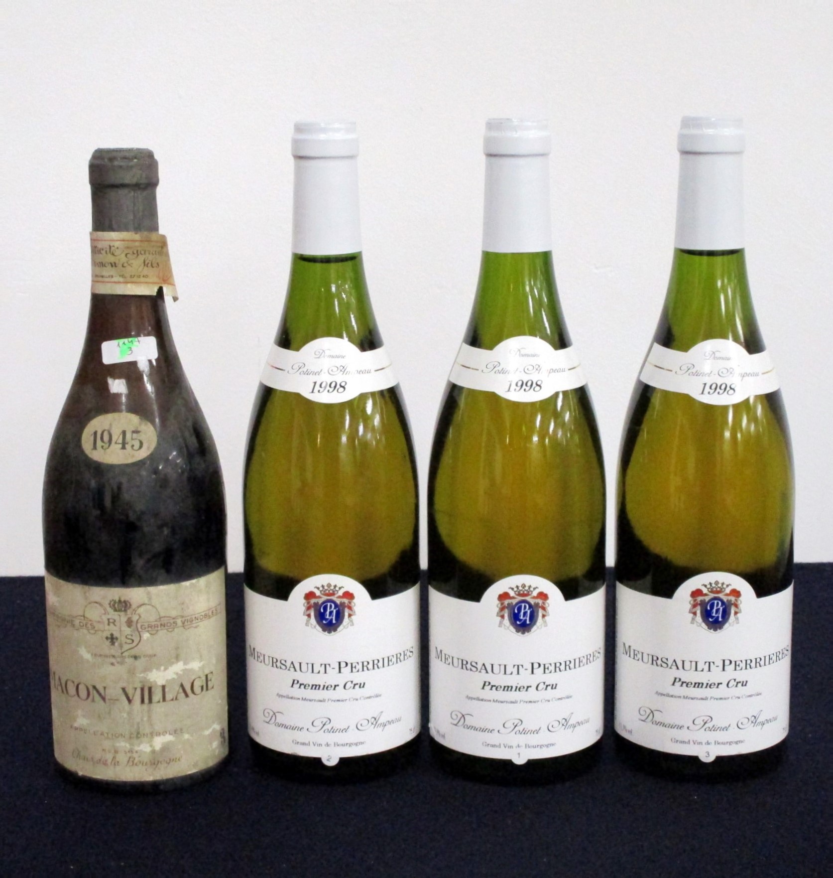 1 bt Macon-Village 1945 Chais de la Bourgogne 1945 A.J.Simon & Fils bls, bs/aged 3 bts Meursault-