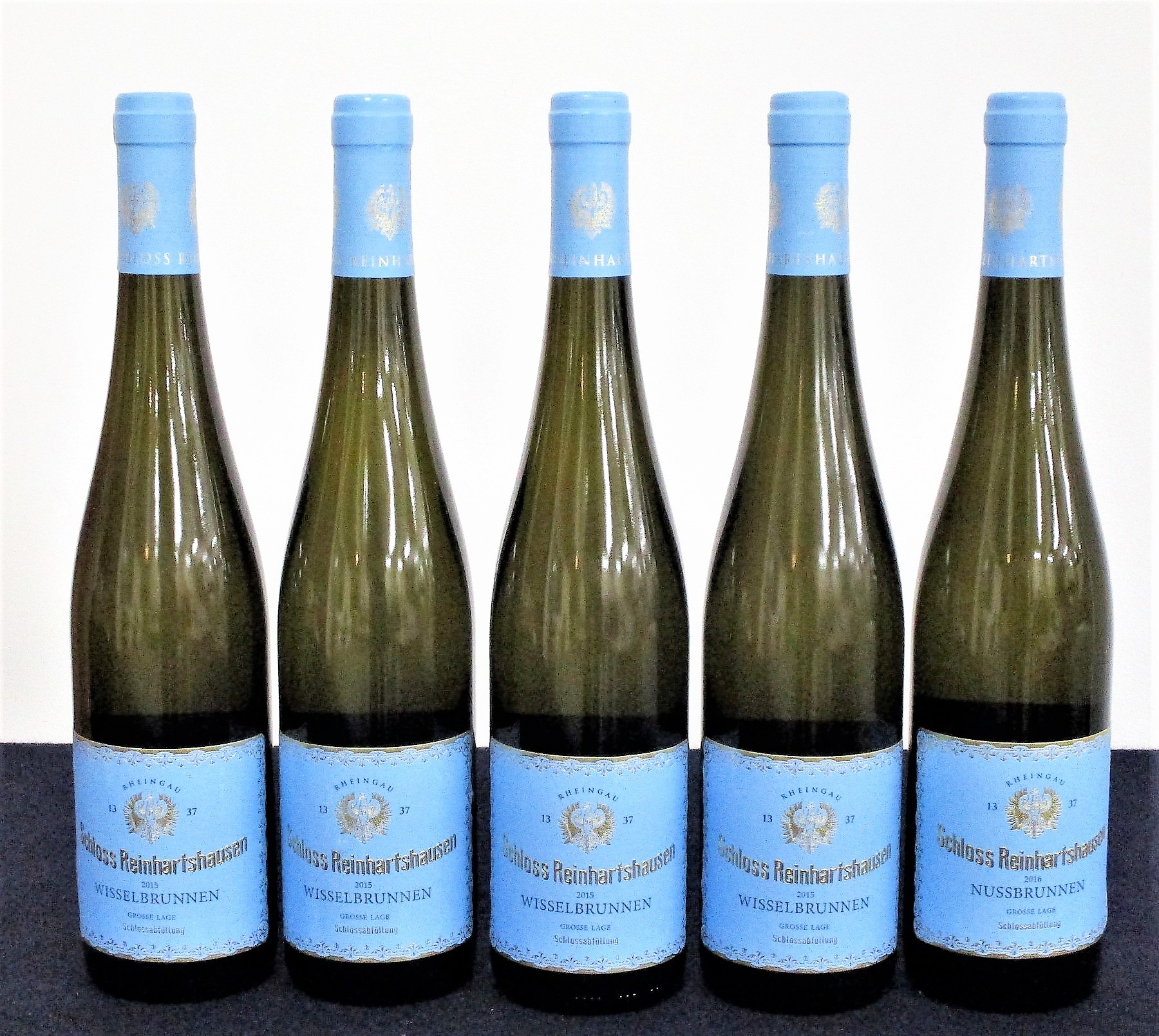 4 bts W. Schloss Reinhartshausen Hattenheimer Wisselbrunnen Riesling Trocken 2015 Schlossabfüllung 1