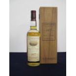 1 70-cl bt Glenmorangie 1977 Limited Bottling 21 YO Vintage Malt Whisky wooden presentation case