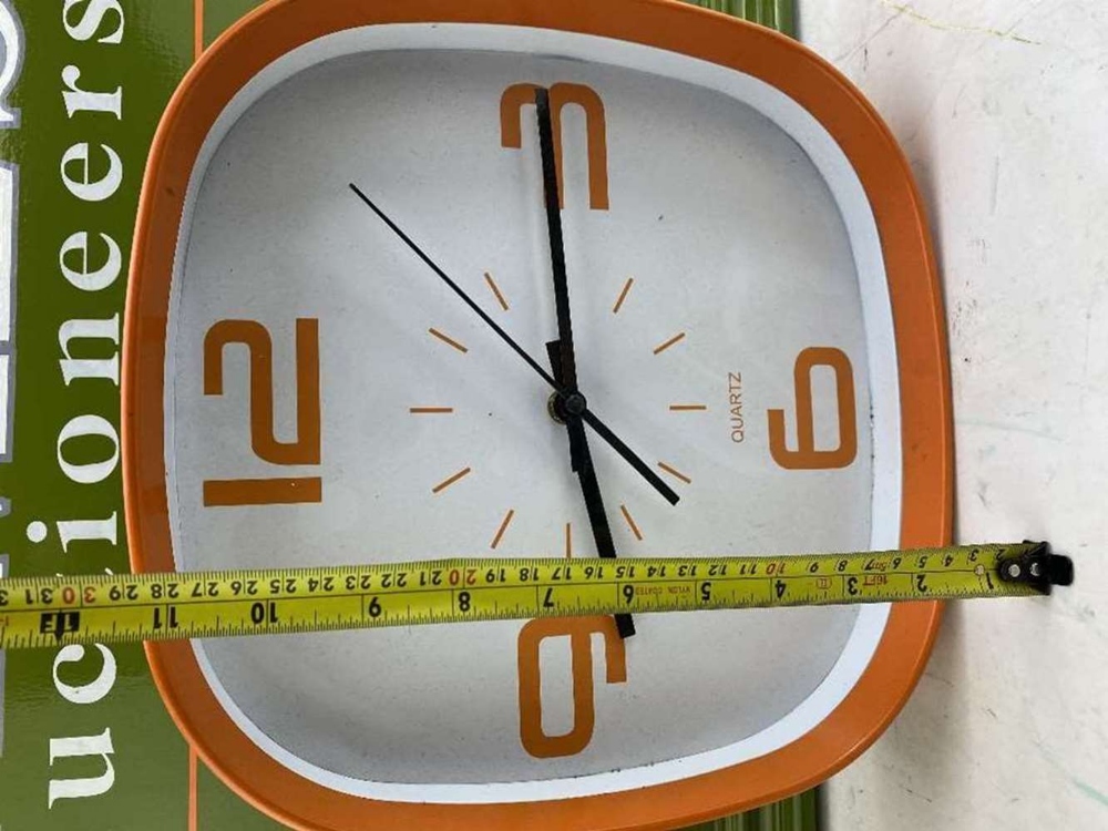 Mid Century Clock - Image 3 of 3