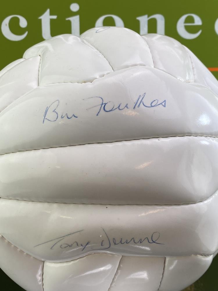 Manchester United 1968-25th Anniversary Signed Football Best, Charlton, Busby Ect - Image 3 of 5