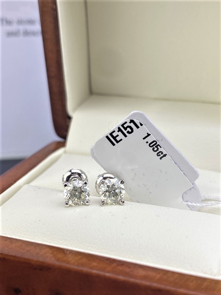 Pair of New 1.05 Carat Round Cut VS1/D Diamond Stud Earrings On 14K Hallmarked White Gold - Image 2 of 5