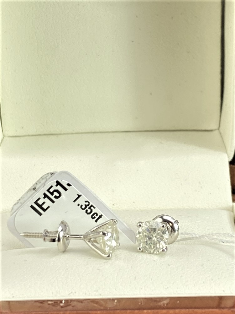 Pair of New 1.35 Carat Round Cut VS2/E Diamond Stud Earrings On 14K Hallmarked White Gold - Image 3 of 7