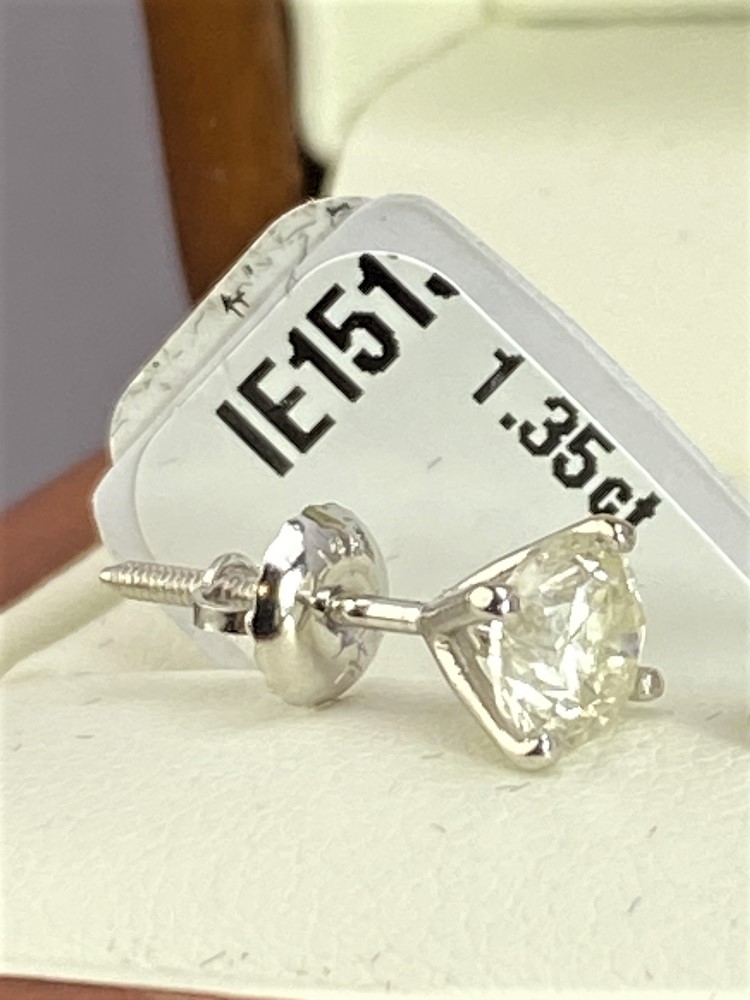 Pair of New 1.35 Carat Round Cut VS2/E Diamond Stud Earrings On 14K Hallmarked White Gold - Image 5 of 7