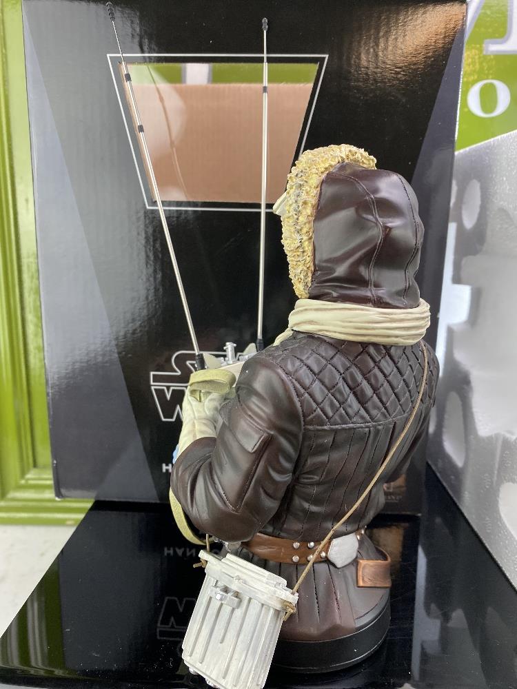 Star Wars Gentle Giant Han Solo (Hoth) Brown Jacket Collectible Mini Bust - Image 3 of 11