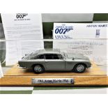 Danbury Mint James Bonds Aston Martin DB5 - 1:24 Scale with Certificate of Authenticity