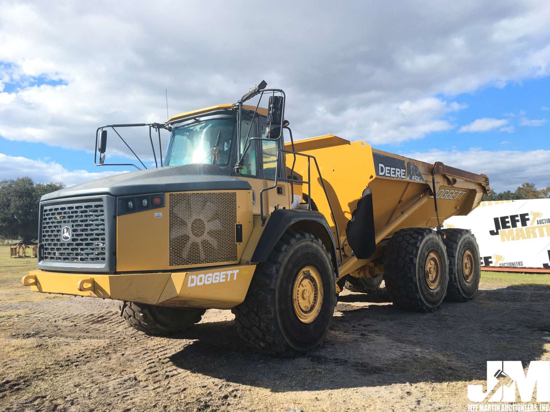 2014 DEERE 410E ARTICULATED DUMP TRUCK SN: 1DW410ETJEE661287