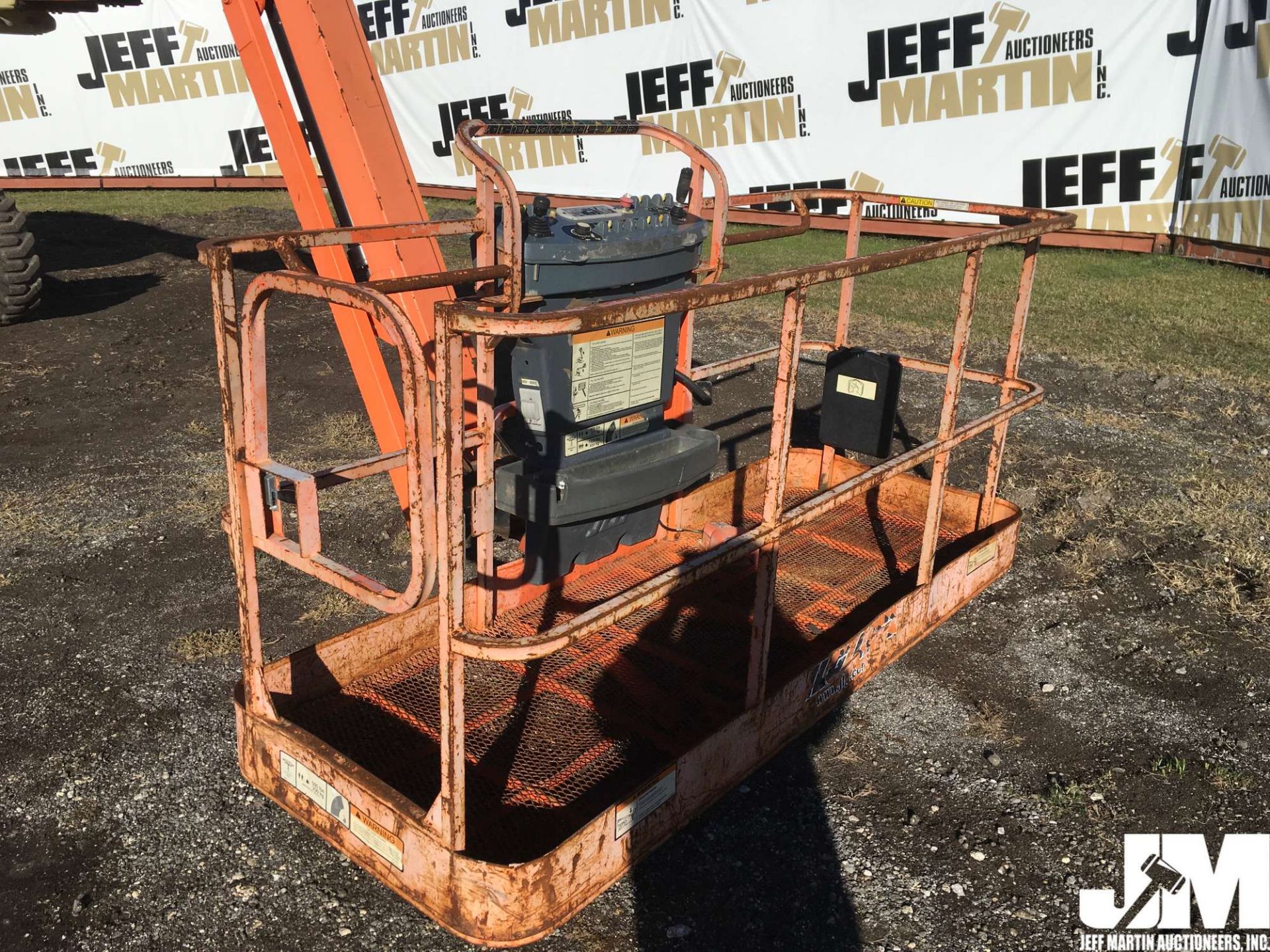 2011 JLG 660SJ 66' BOOM LIFT SN: 0300151207 - Image 10 of 33