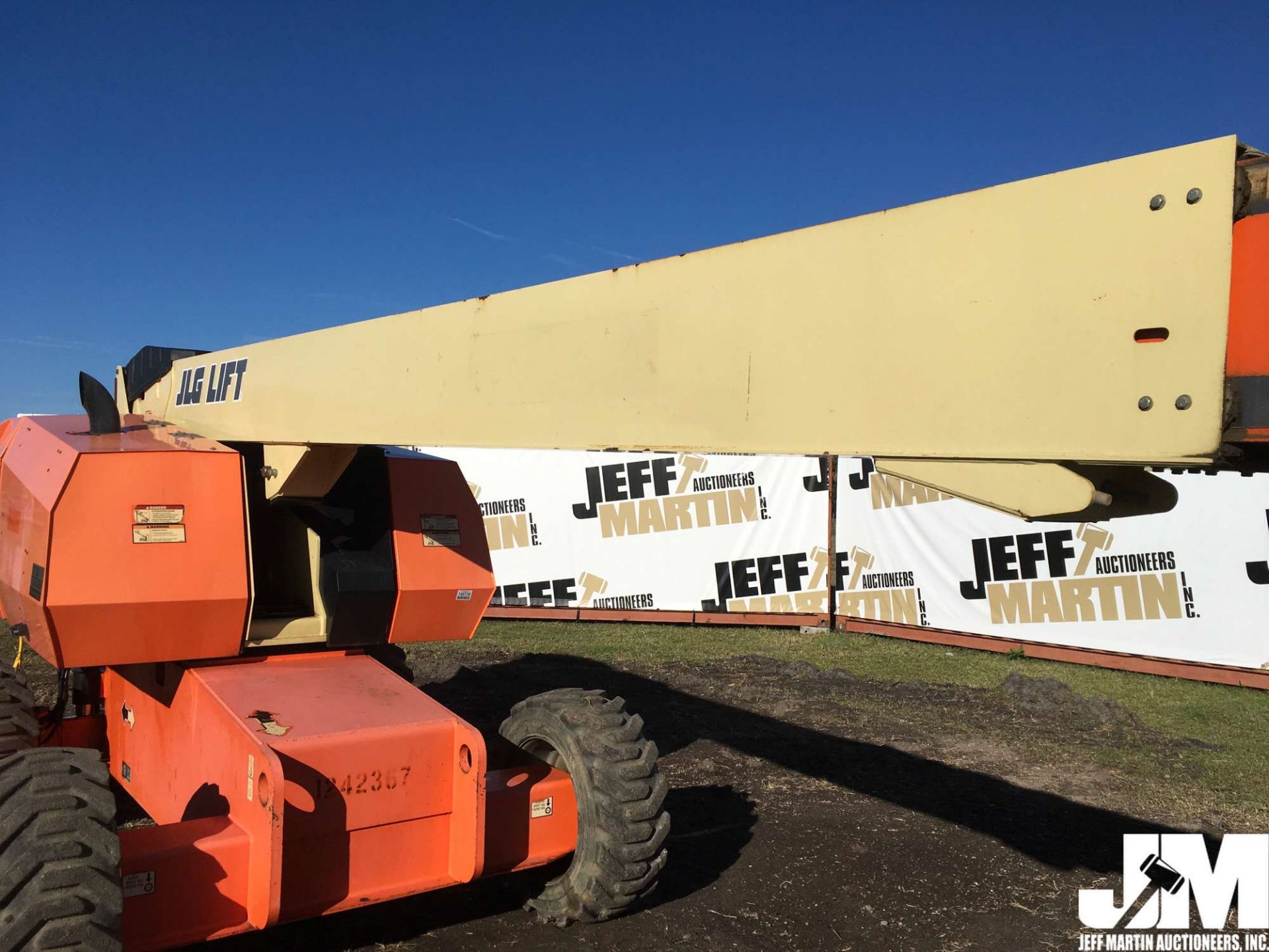 2011 JLG 660SJ 66' BOOM LIFT SN: 0300151207 - Image 17 of 33