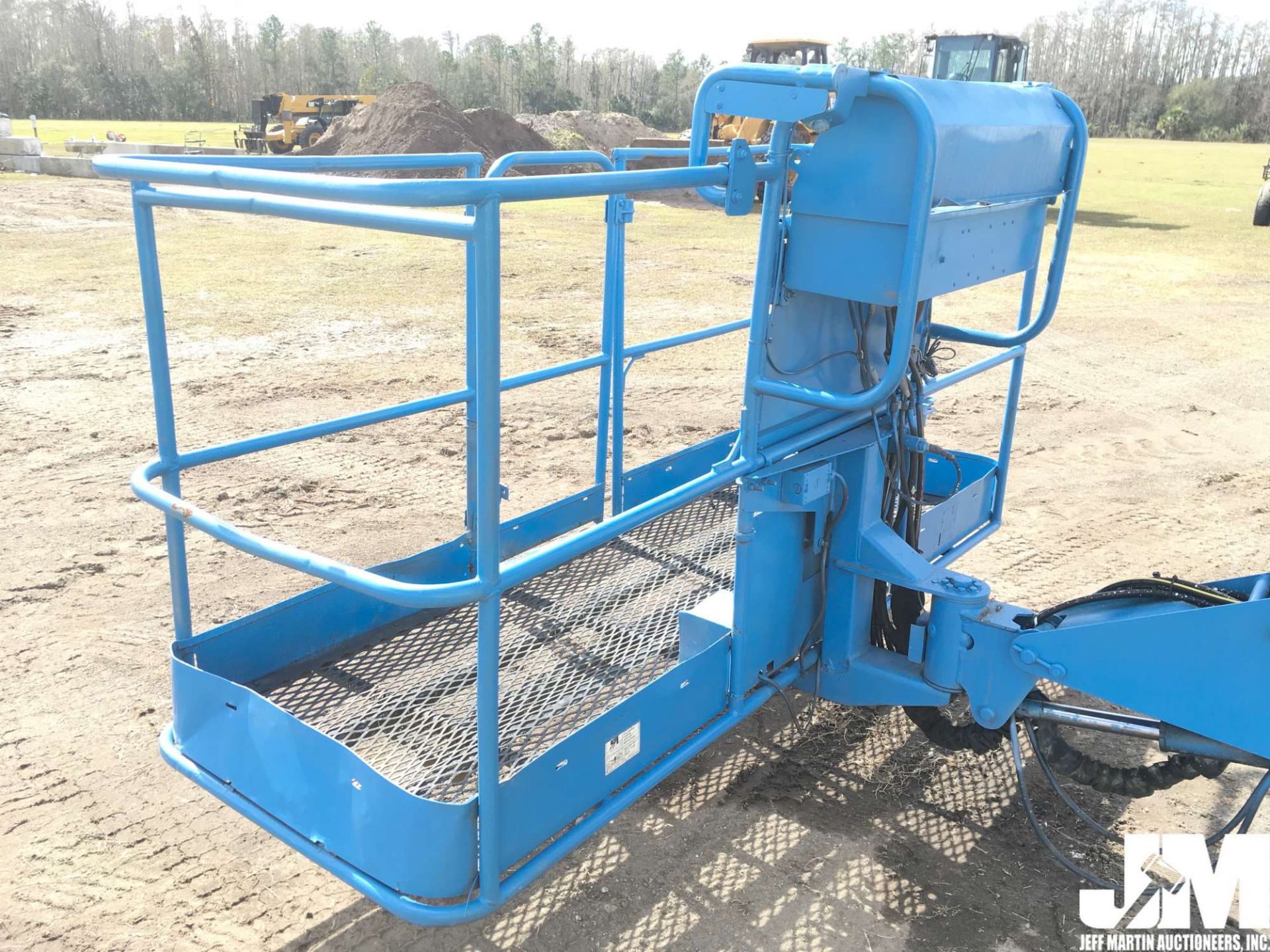 2008 GENIE Z60/34 60' 4X4 ARTICULATED BOOM LIFT SN: Z6008-8970 - Image 11 of 28