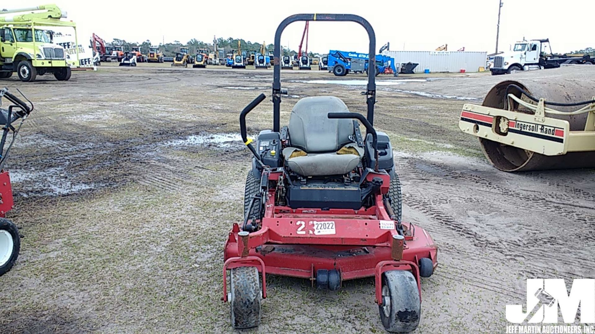 TORO 6000 ZERO TURN - Image 5 of 18