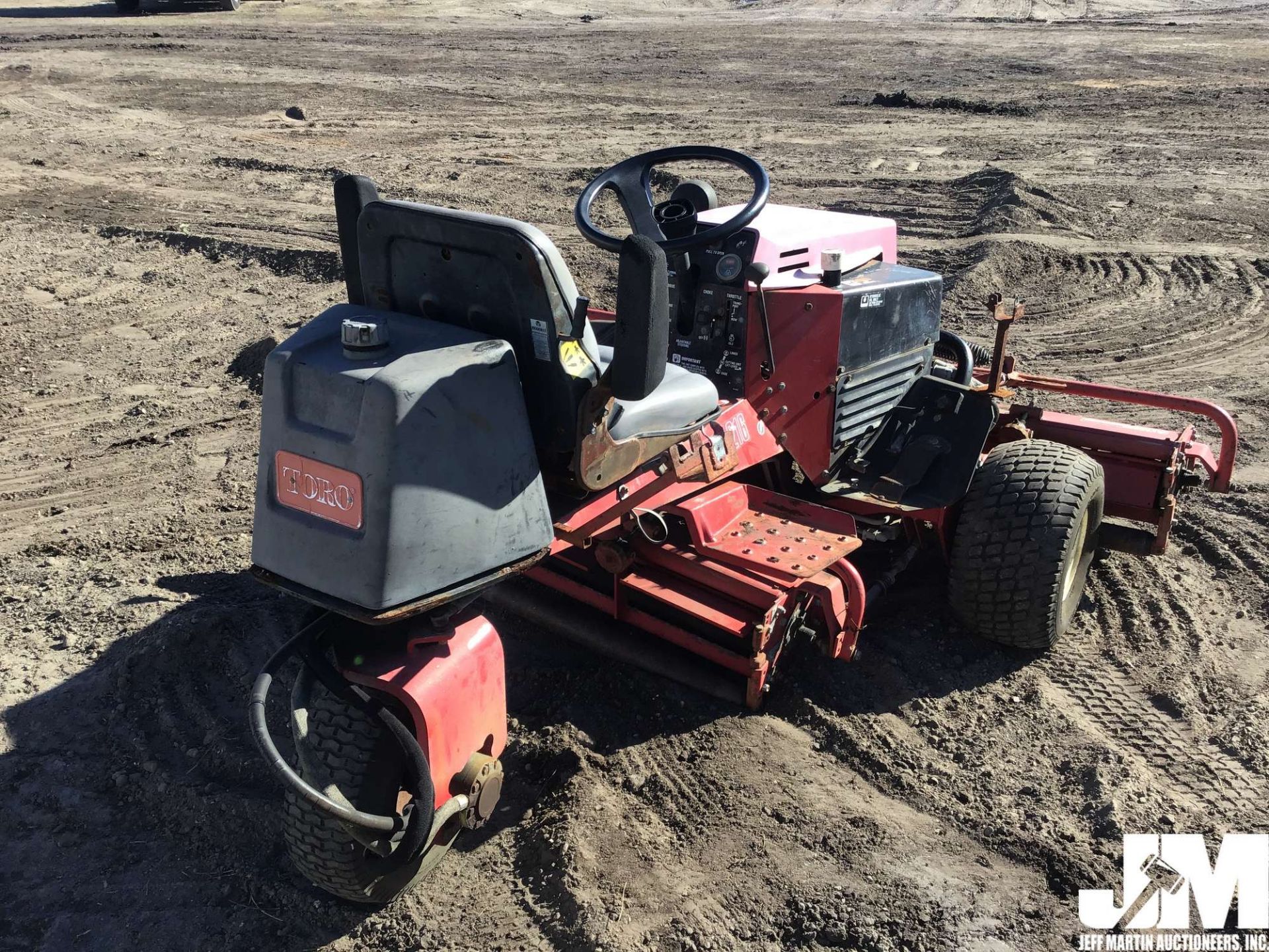 TORO REELMASTER 216 FAIRWAY MOWER - Image 4 of 19