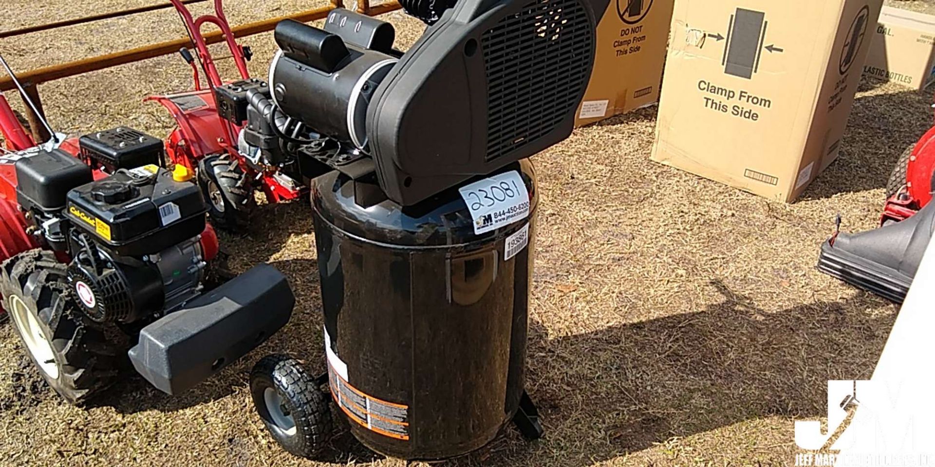 PORTABLE AIR COMPRESSOR