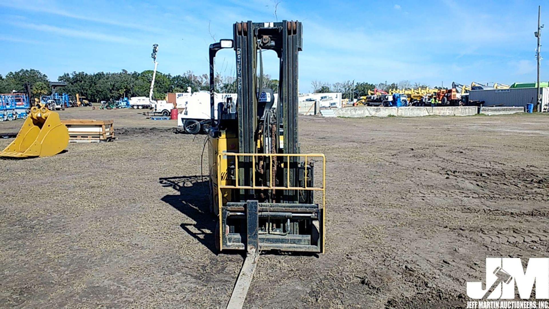 LANDOLL B30/42E180D SERIES IV FORKLIFT SN: B30/42-7626-04459 - Image 5 of 24