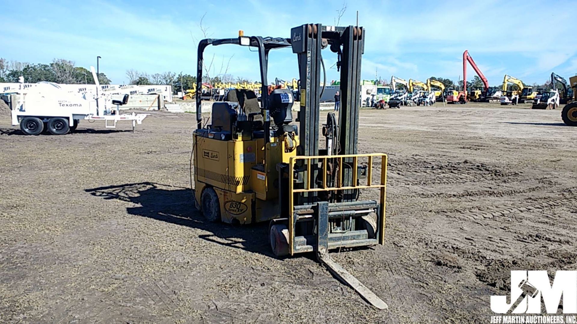 LANDOLL B30/42E180D SERIES IV FORKLIFT SN: B30/42-7626-04459 - Image 2 of 24