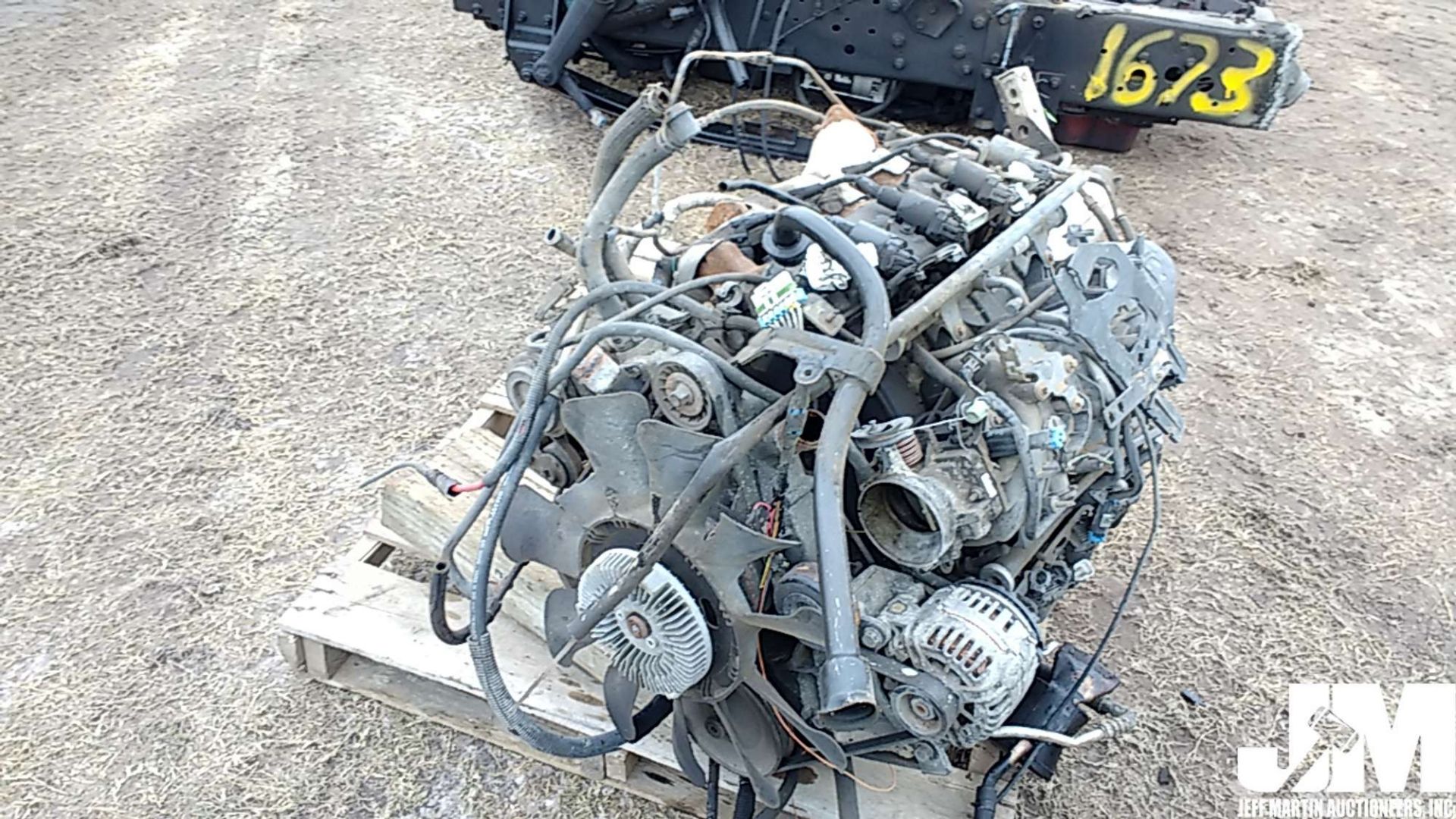 LS V8 5.3L ENGINE - Image 2 of 5