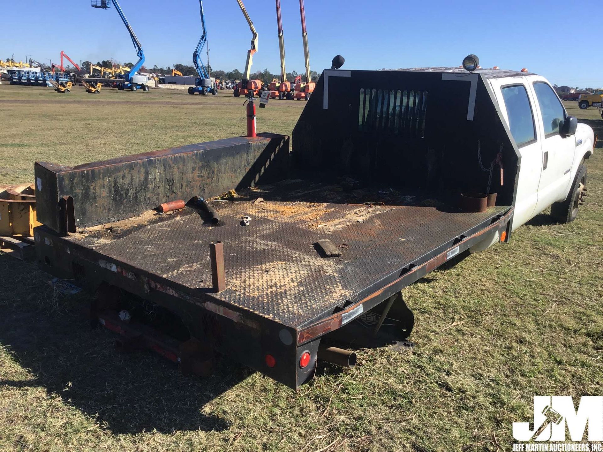 2006 FORD F-350XL SD VIN: 1FDWW36P36EC36504 CREW CAB TRUCK - Image 4 of 19