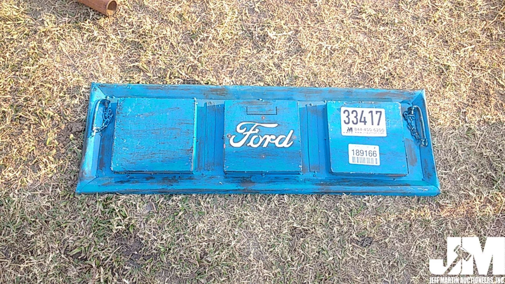 METAL FORD TAILGATE - Image 2 of 2