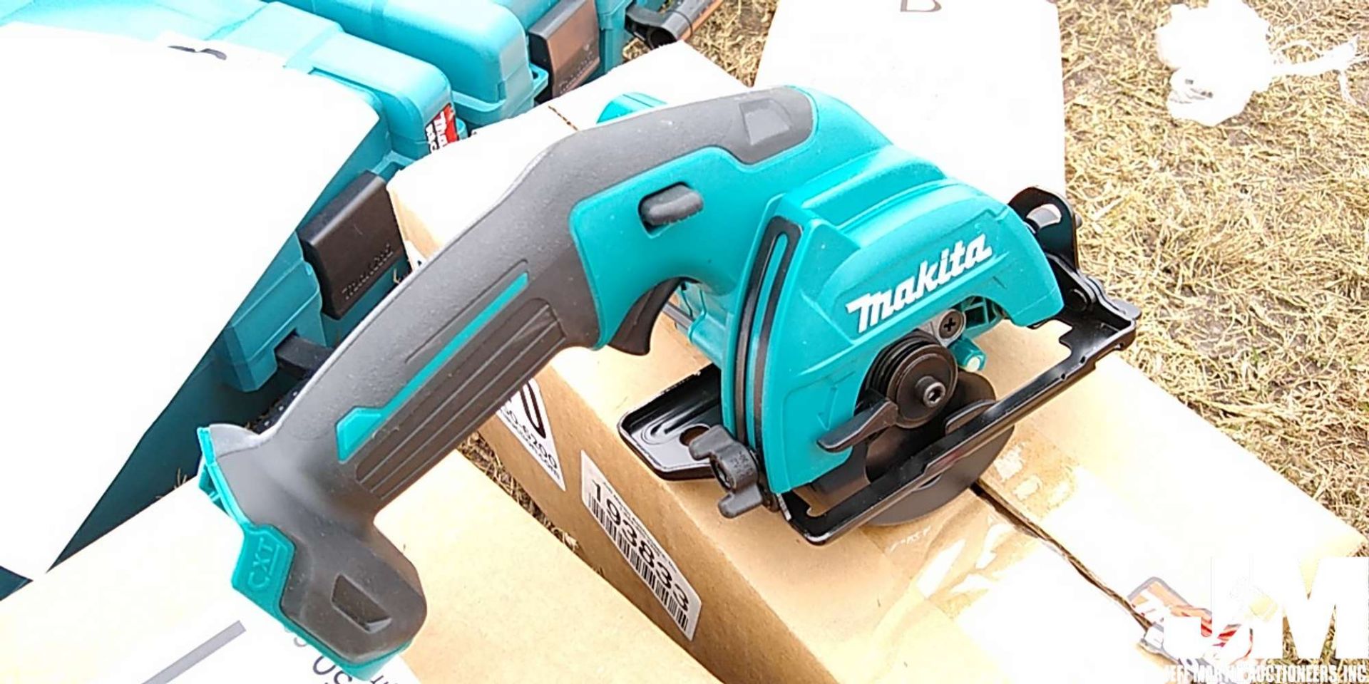 MAKITA 12 V CX3 3 3/8" CIRCULAR SAW, TOOL ONLY-