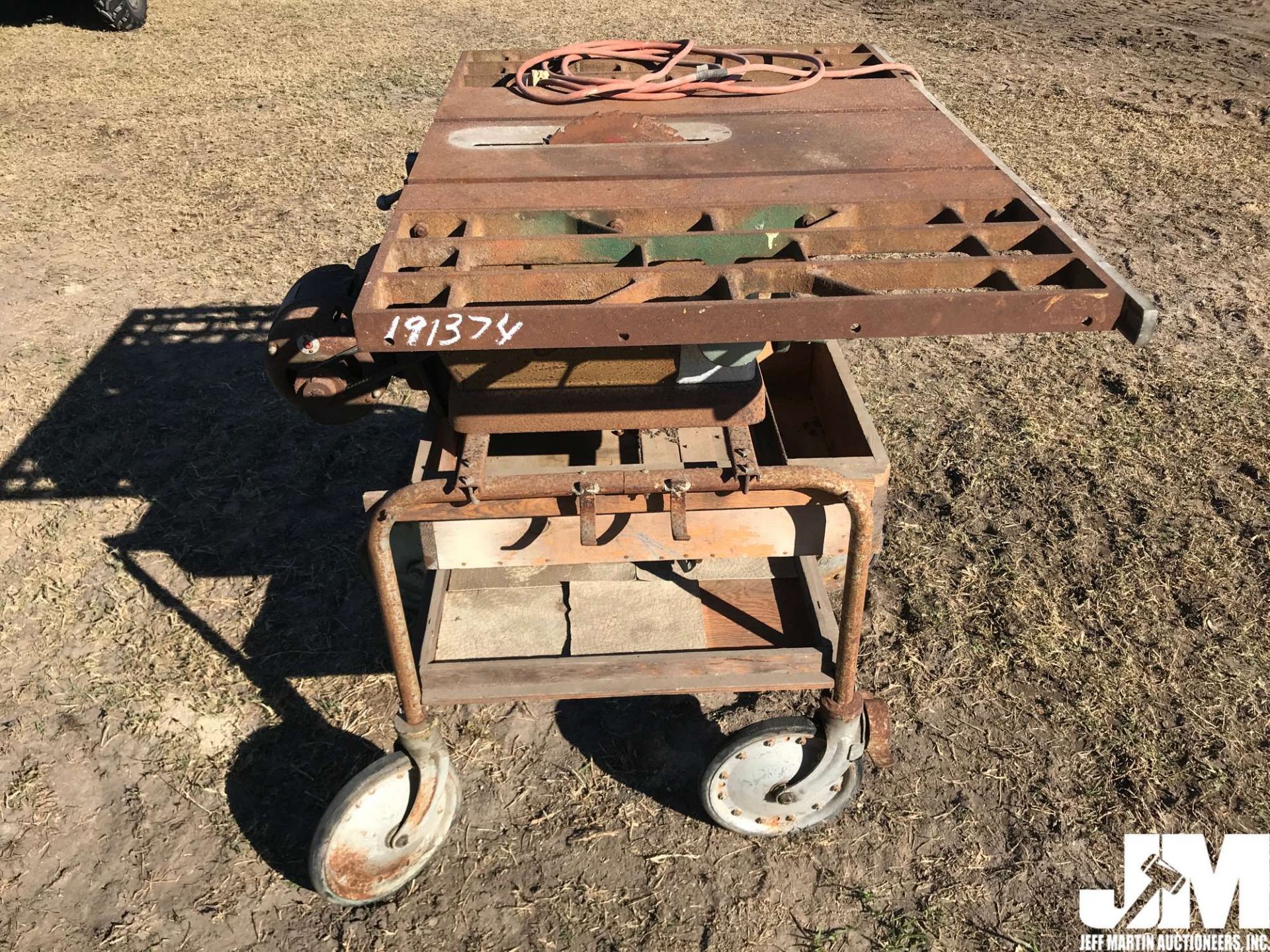 ELECTRIC TABLE SAW, MODEL 113.27521 - Image 4 of 5